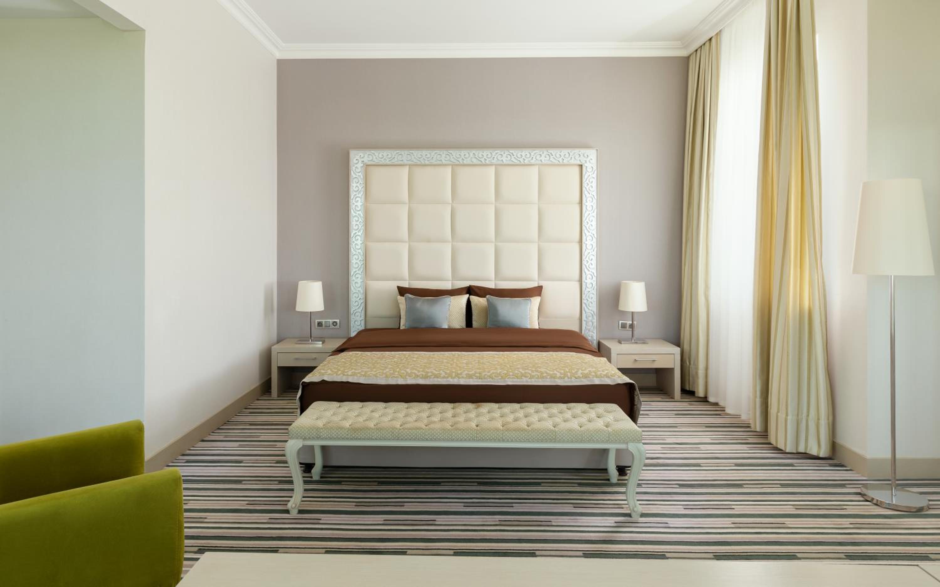 Deluxe Suite photo 2