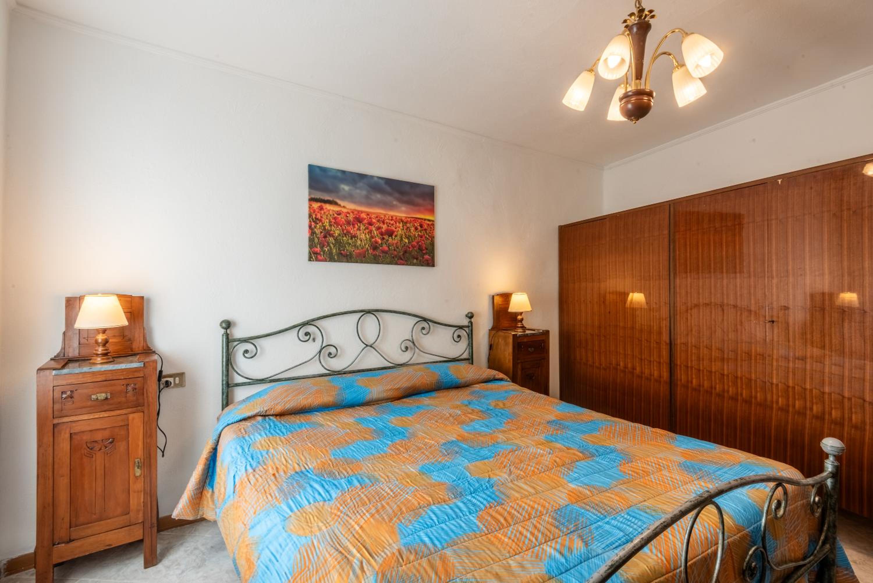 Two-Bedroom Apartment with Mountain View photo 1