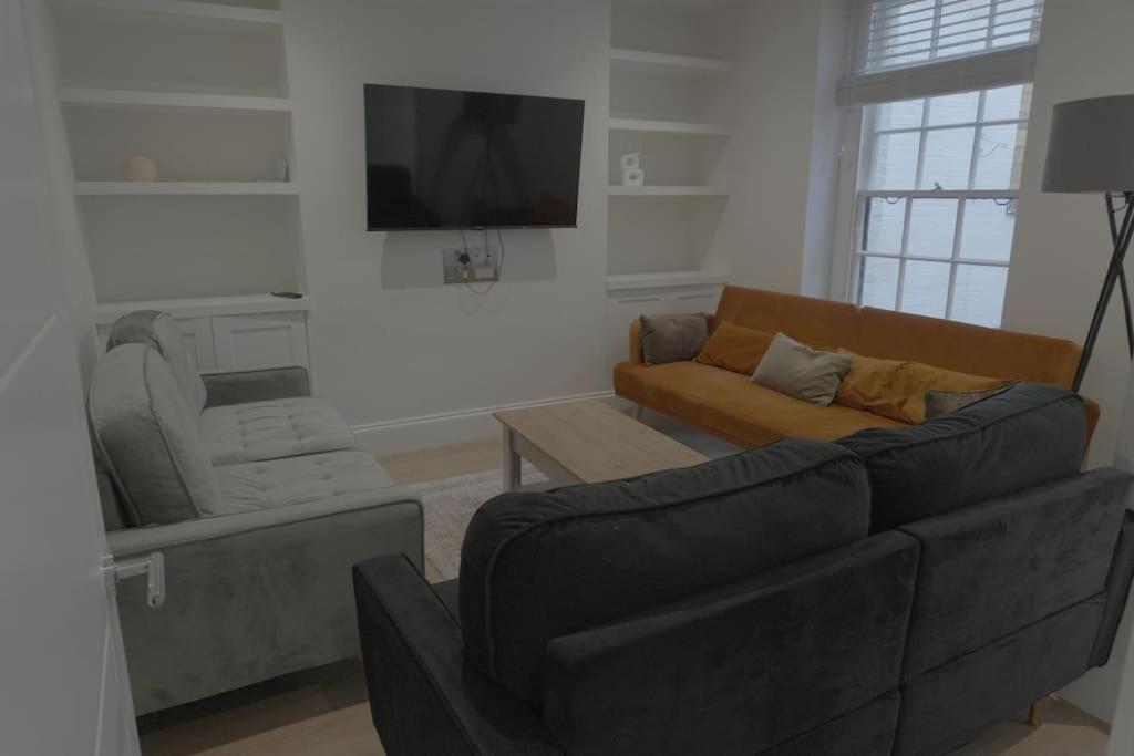 Two-Bedroom Apartment photo 1