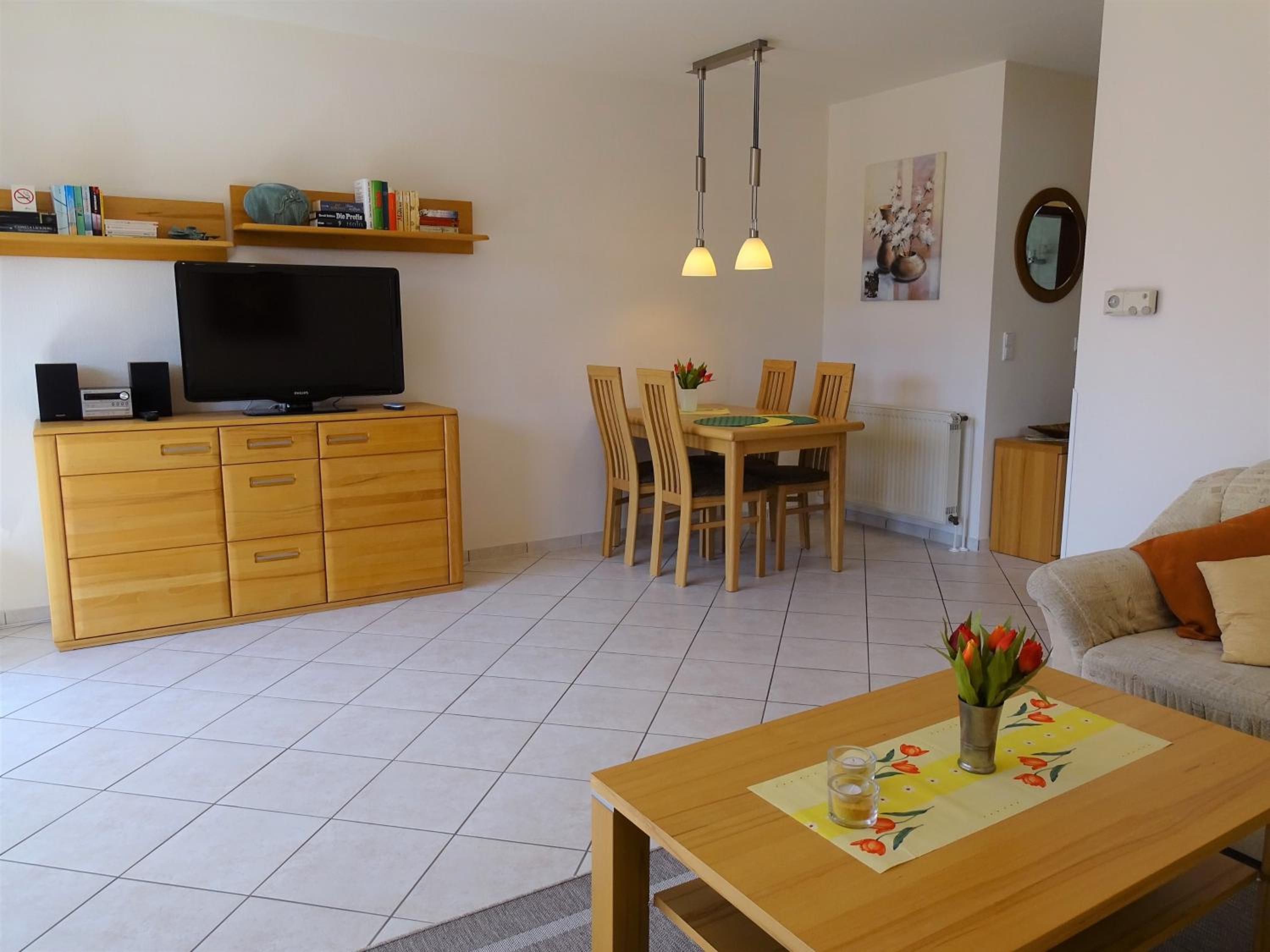 Apartment photo 2