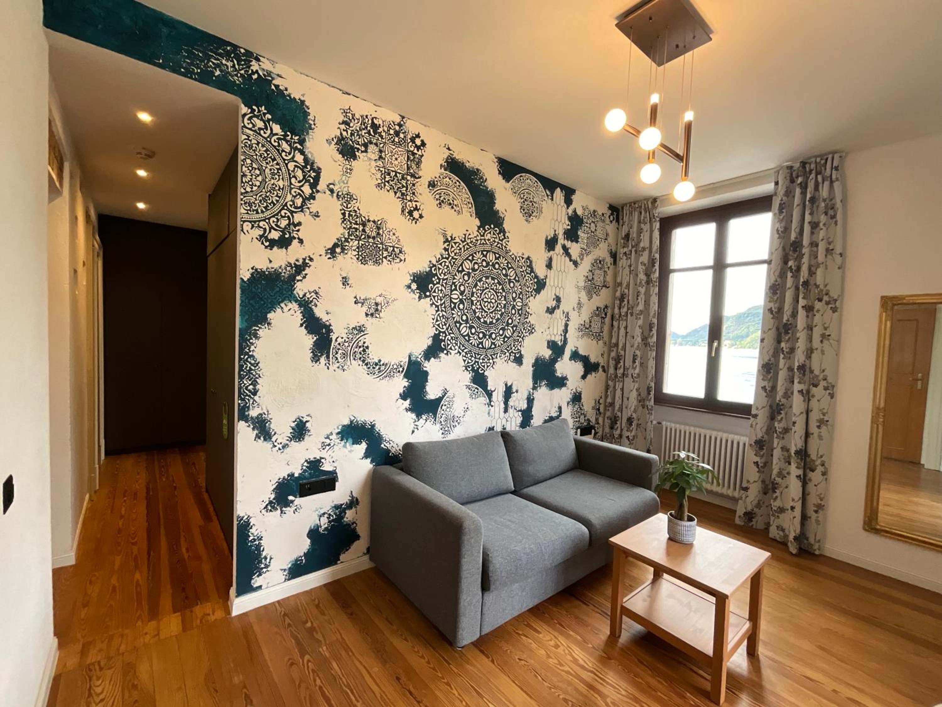 Junior Suite with Balcony - Photo 3