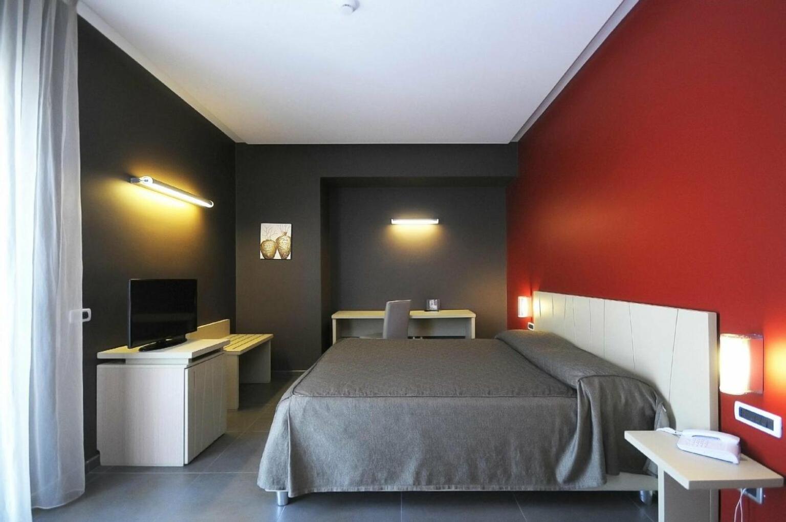 Double Room - Photo 1