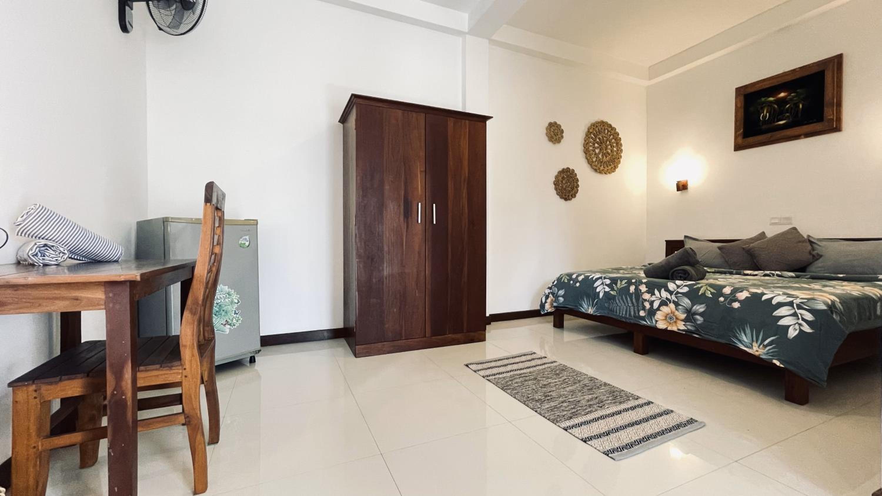Double Room with Private Bathroom photo 2
