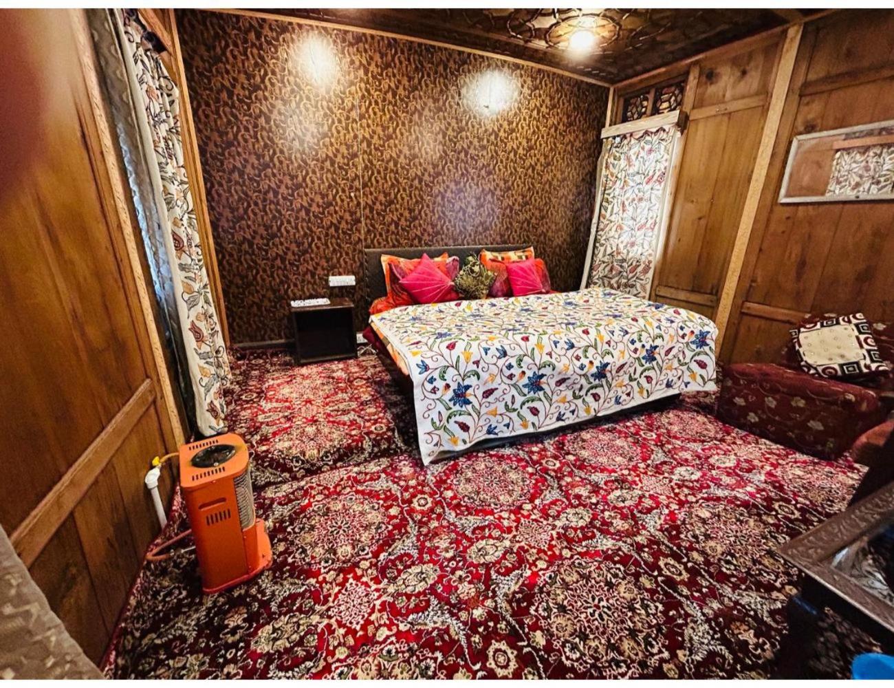 Deluxe Room photo 1