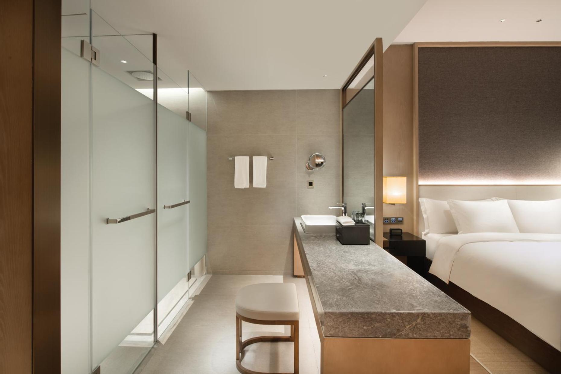 Standard Twin Room - Photo 5