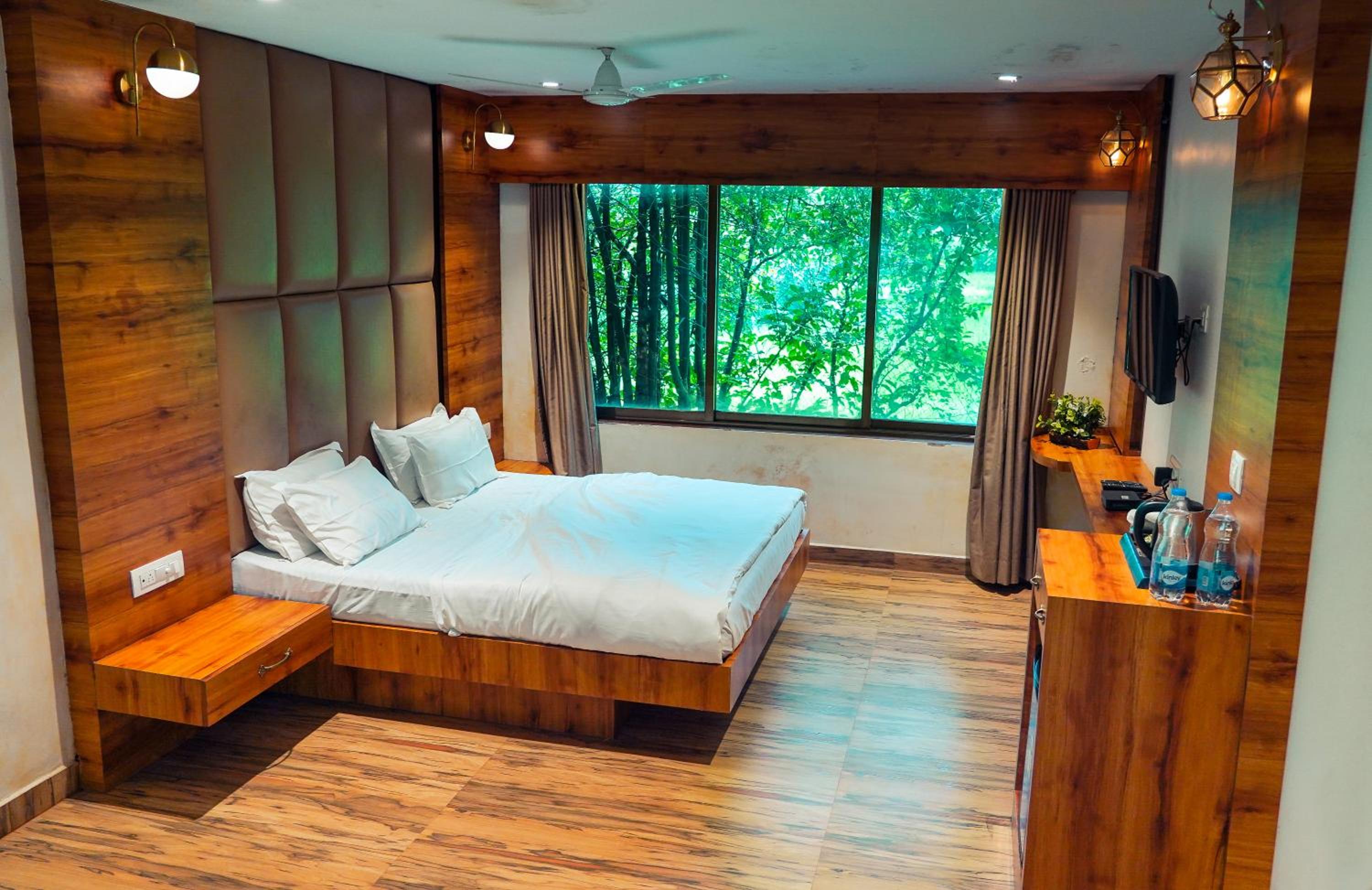 Deluxe Double Room - Photo 2