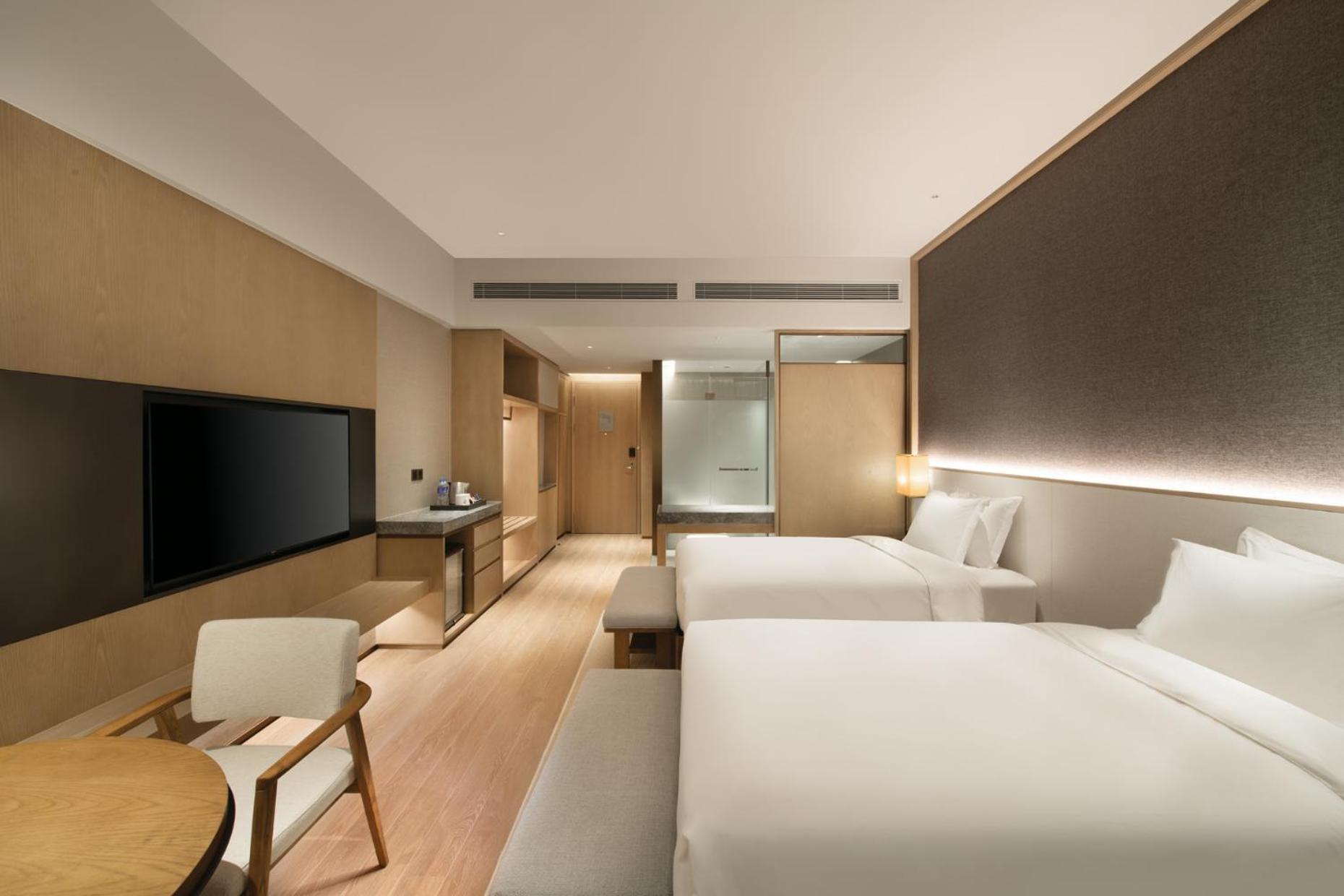 Standard Twin Room with Yard - Photo 2