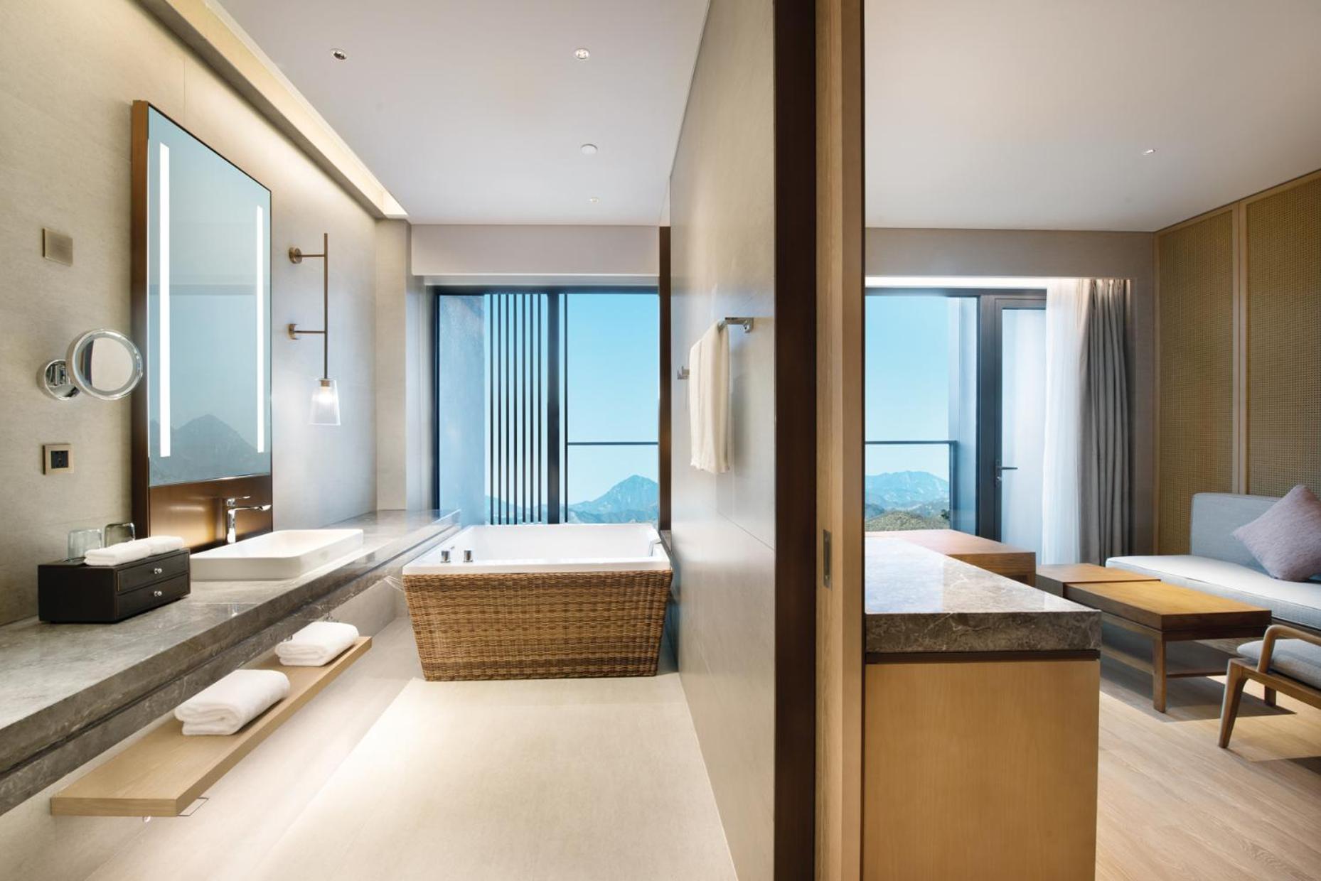 Premium King Room with Hotspring - Photo 2