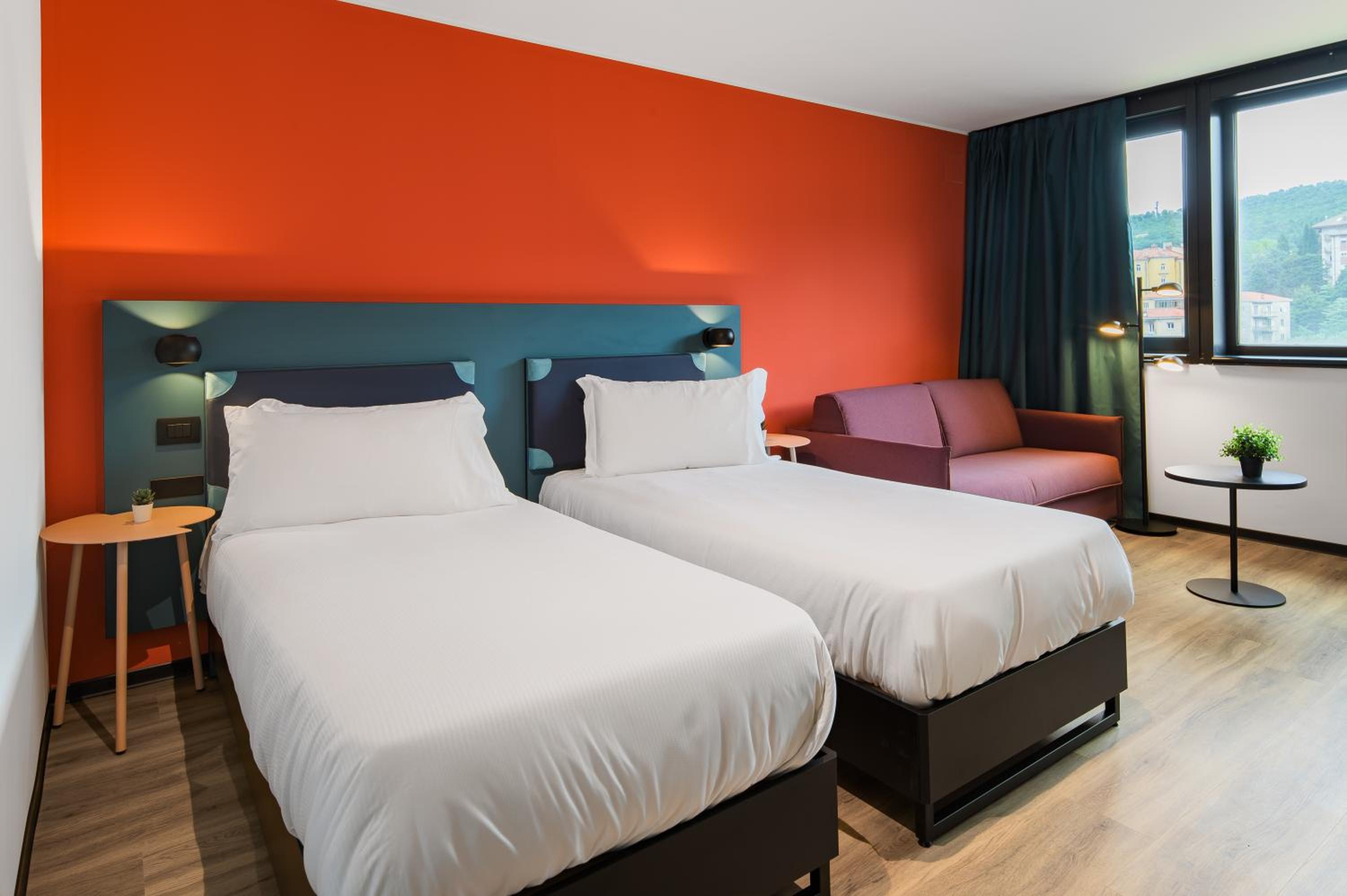 Superior Double or Twin Room photo 3
