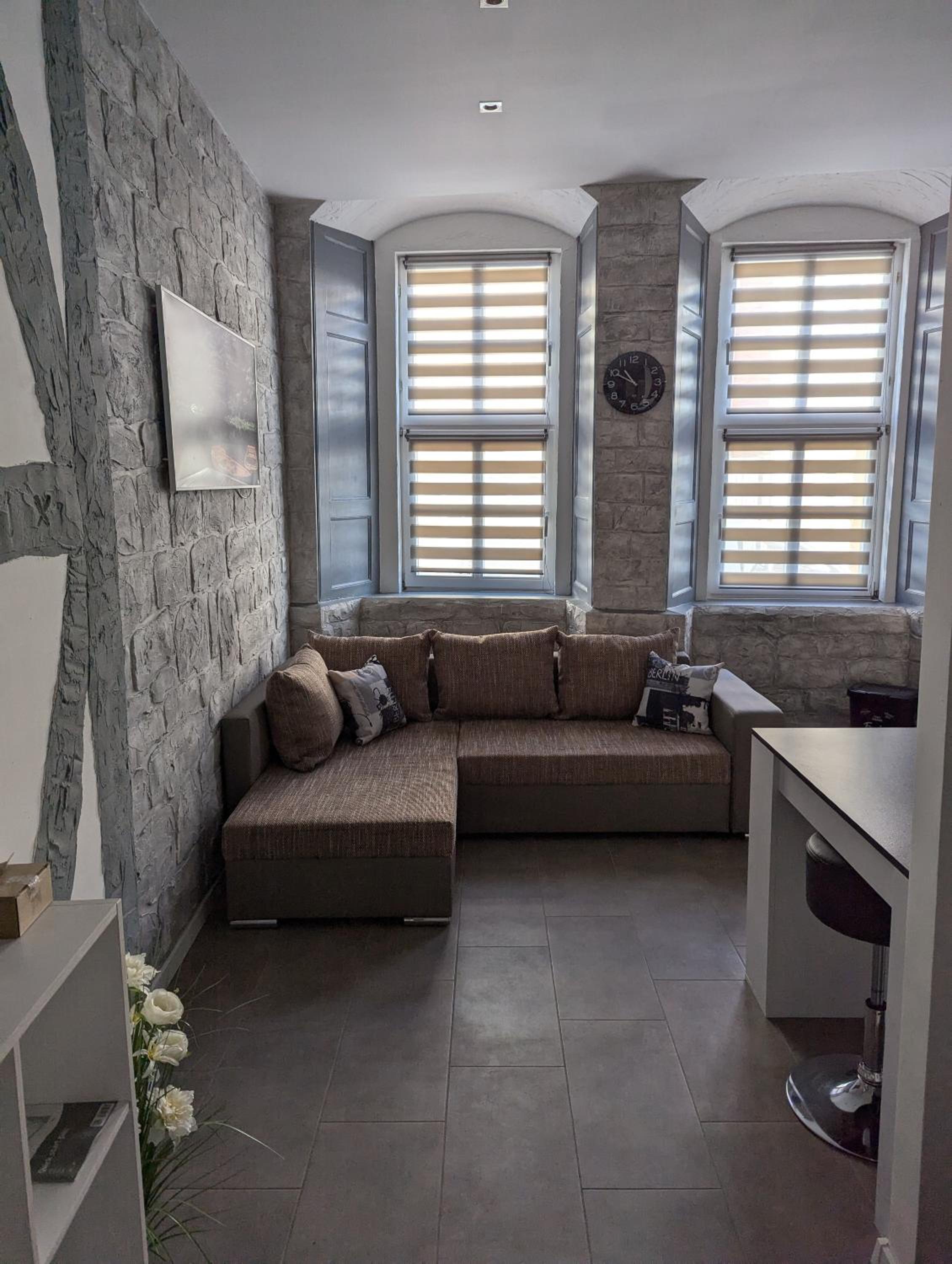 Superior One-Bedroom Apartment