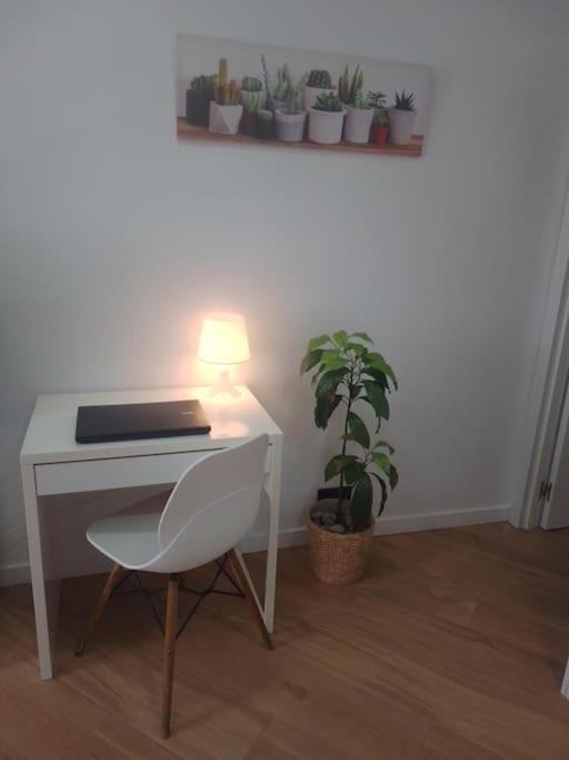 Studio With Sofa Bed photo 2