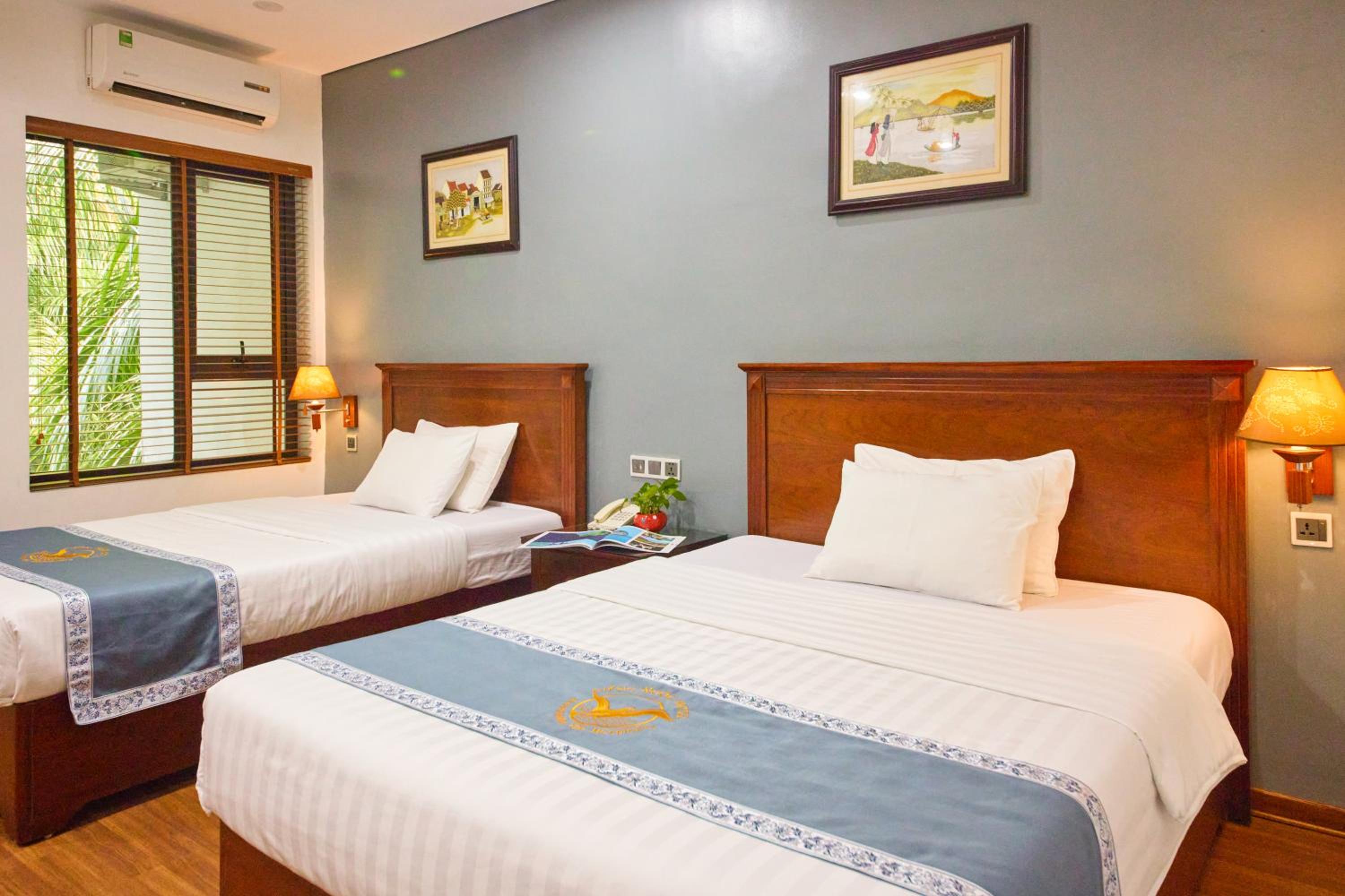 Triple Room with Mountain View