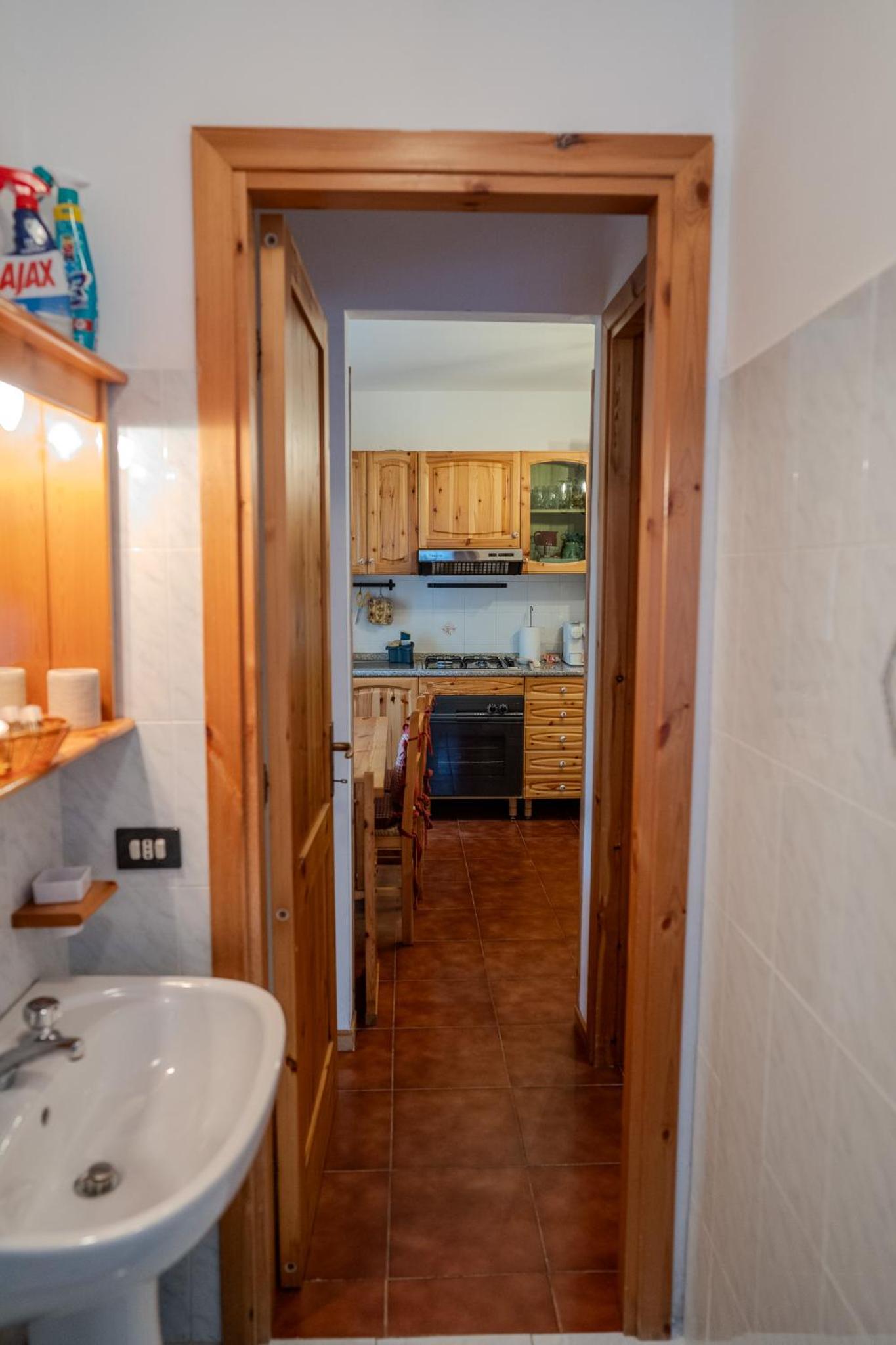 Two-Bedroom Apartment with Garden View photo 2