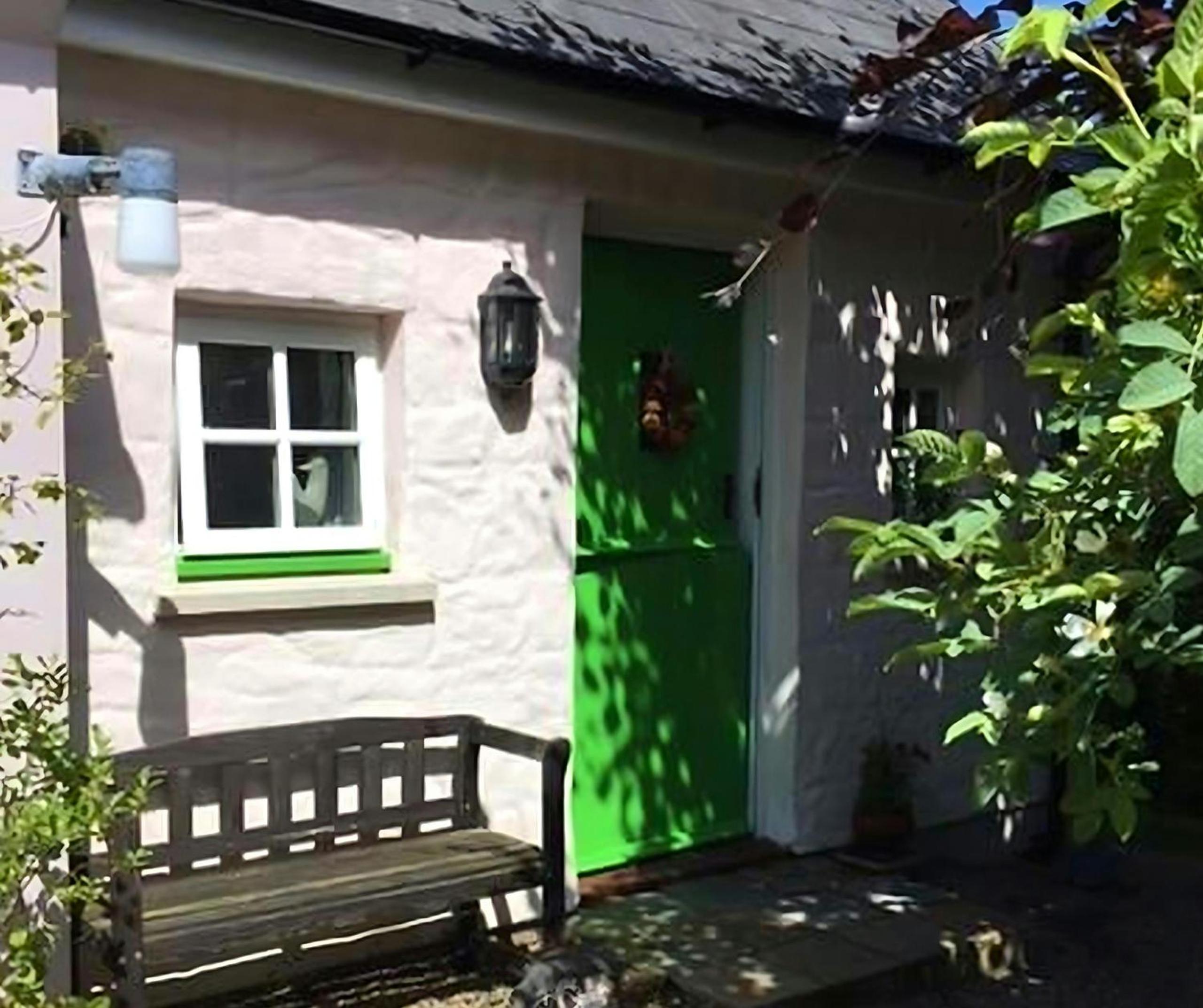 One-Bedroom House photo 2