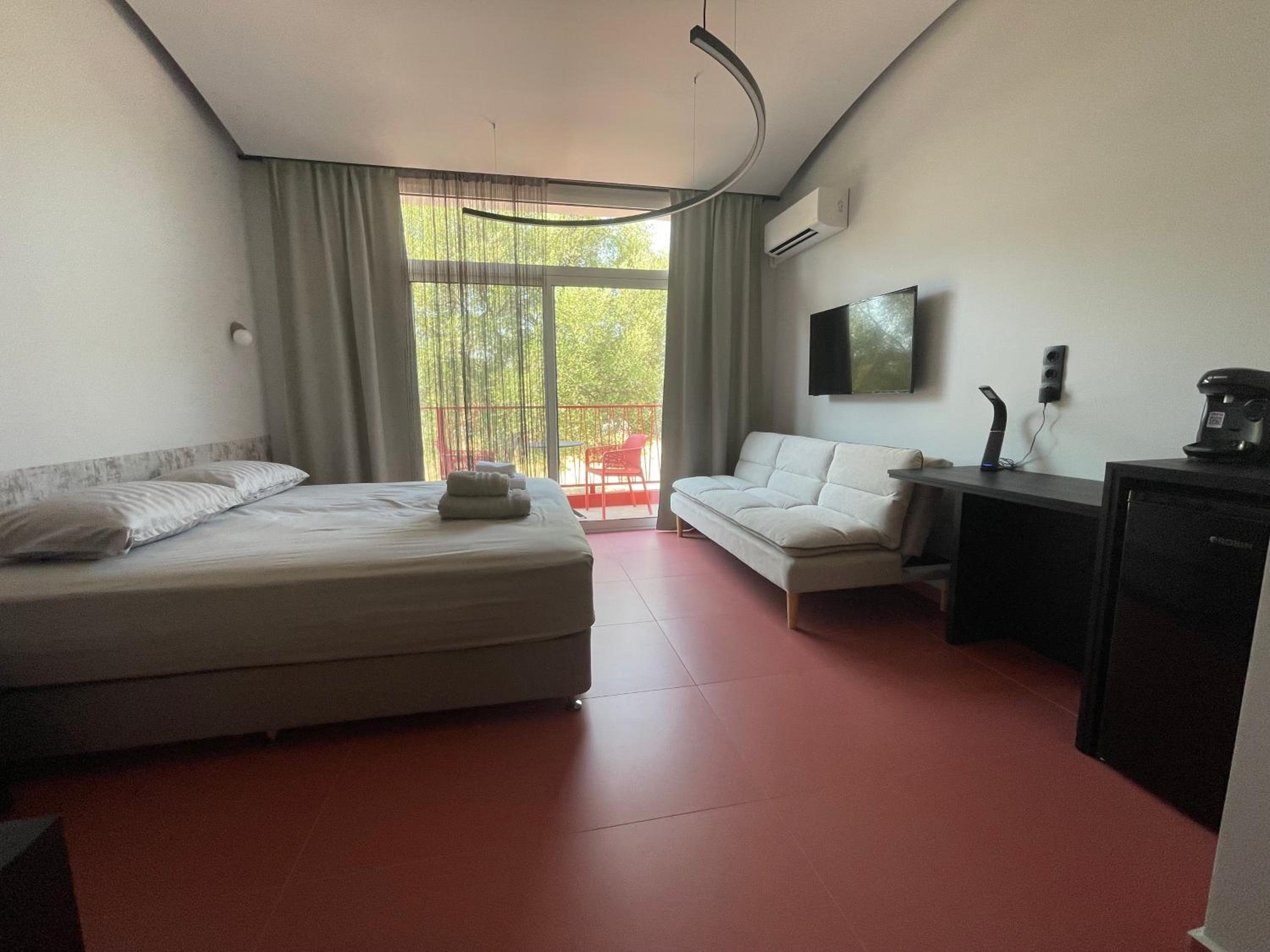 One-Bedroom Apartment with Balcony