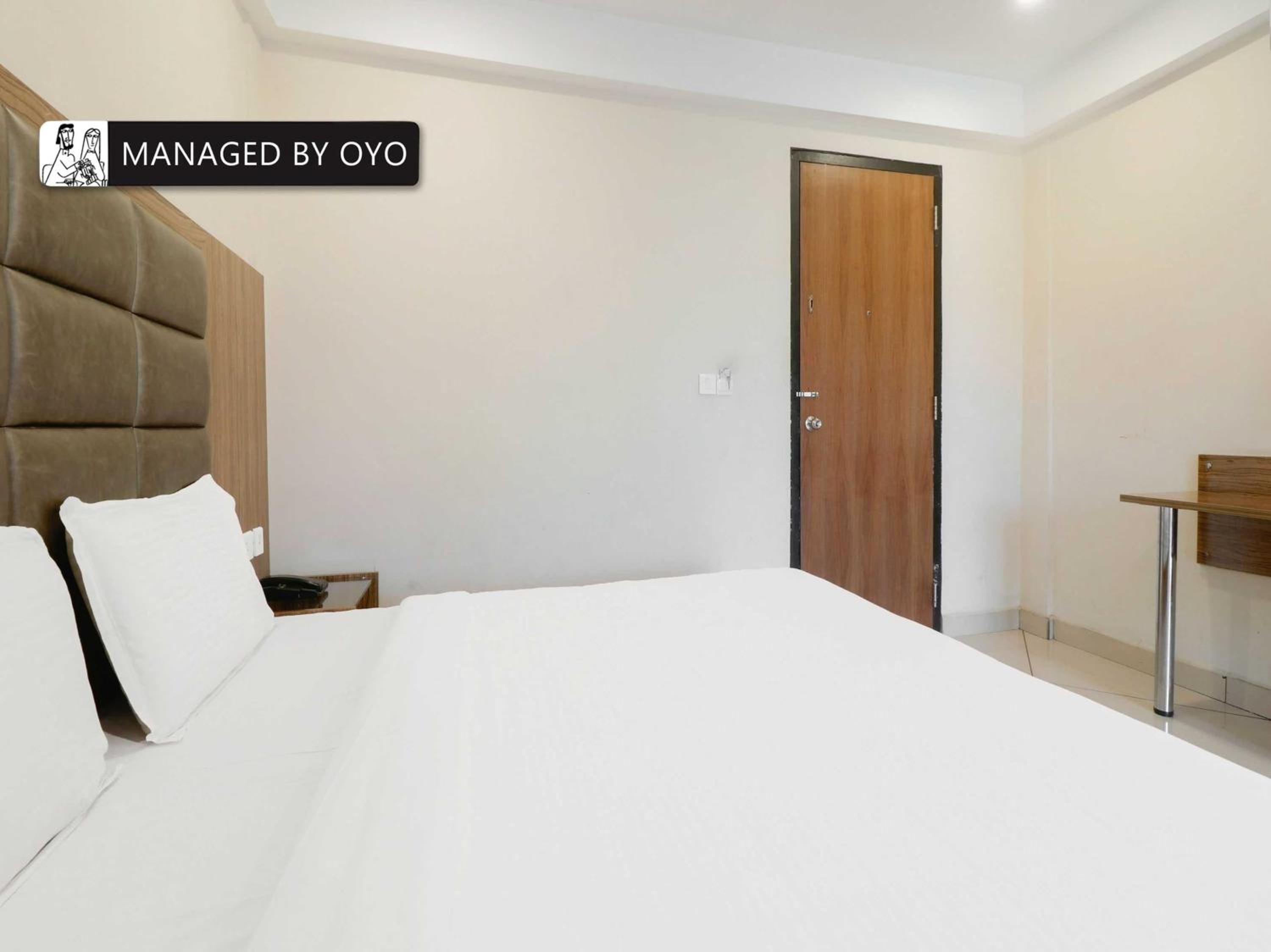 Classic Triple Room - Photo 6
