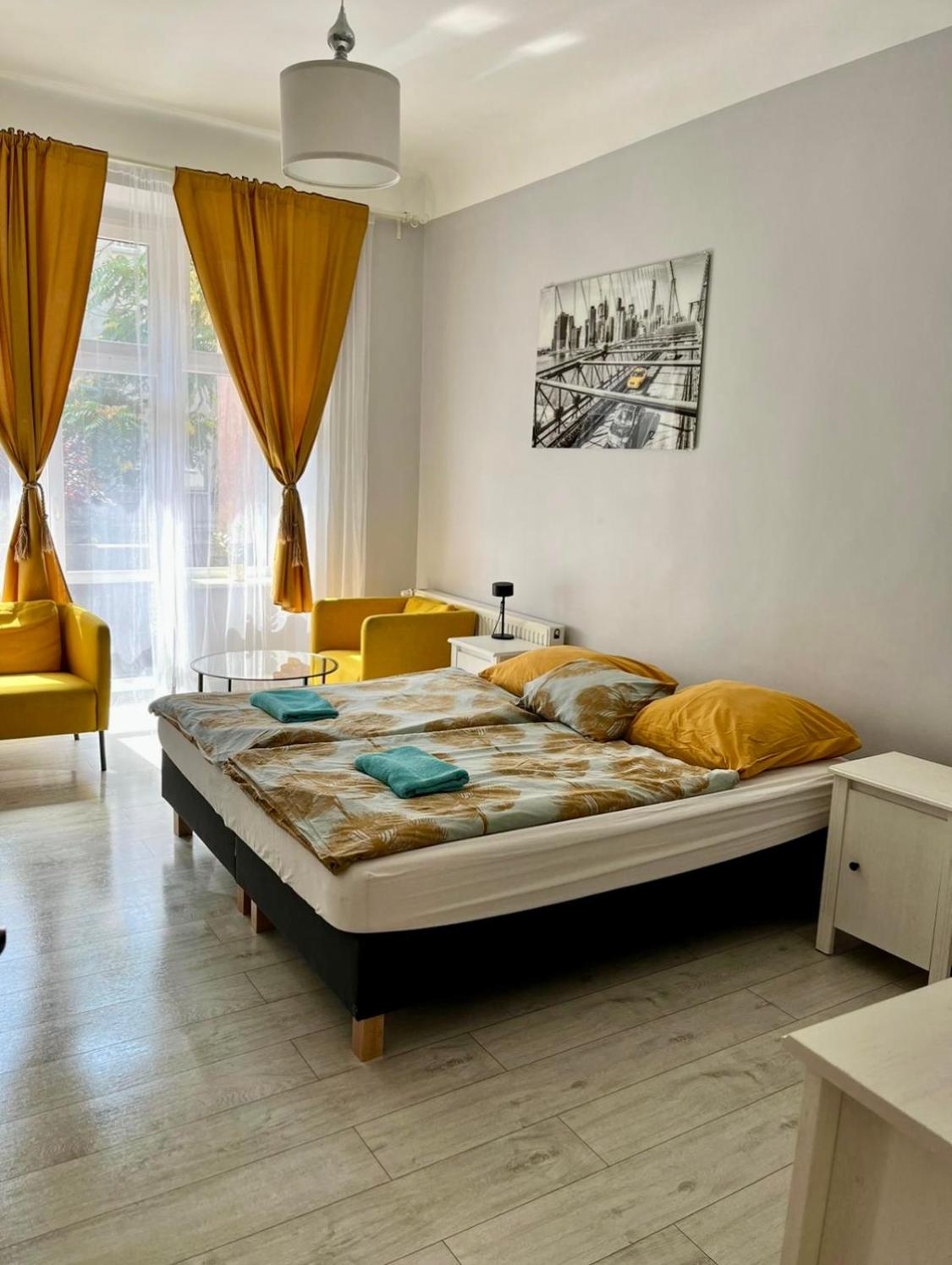 Deluxe Double Room with Balcony - Photo 1