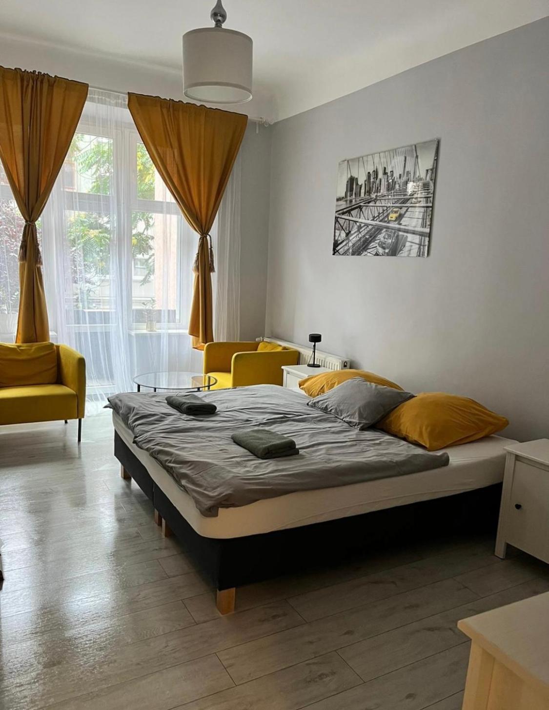 Deluxe Double Room with Balcony - Photo 3