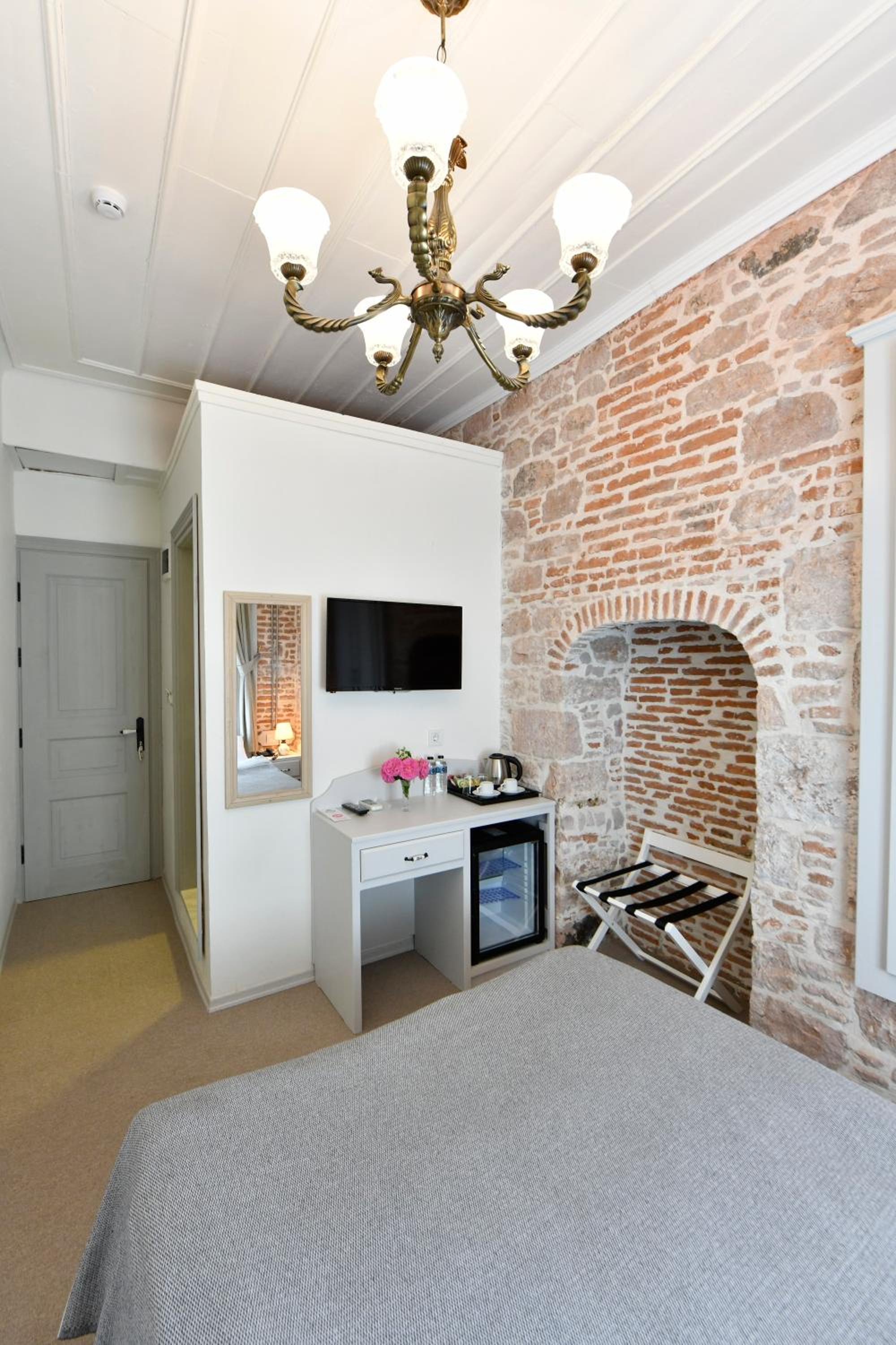 Standard Double Room photo 3