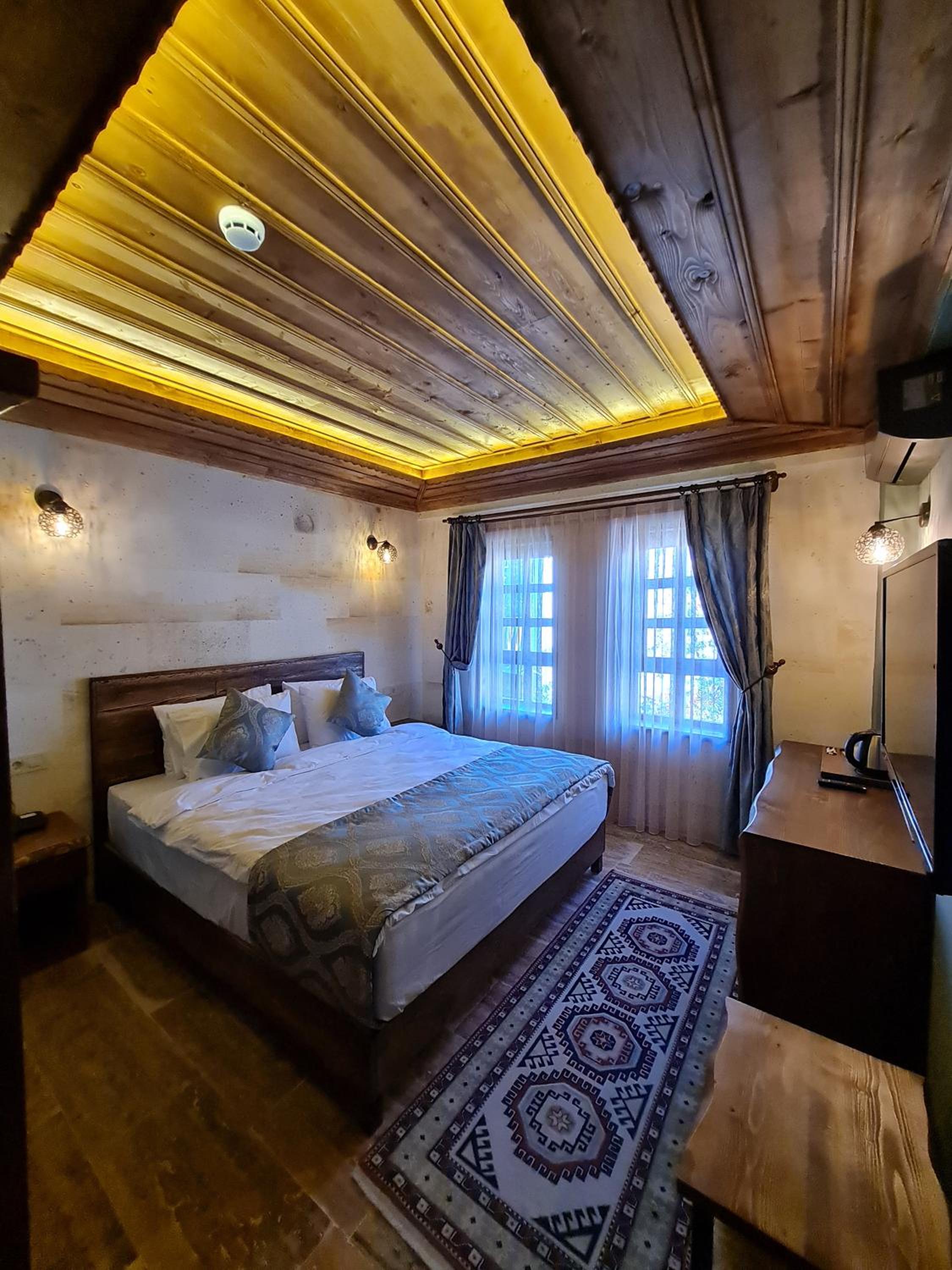 Superior Double Room - Photo 3