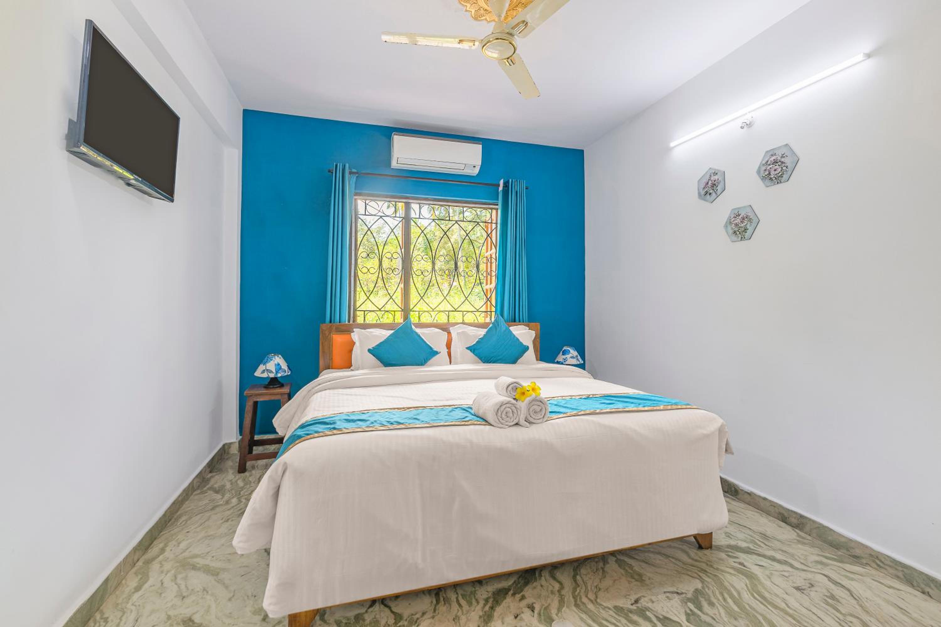 Deluxe Double Room - Photo 12