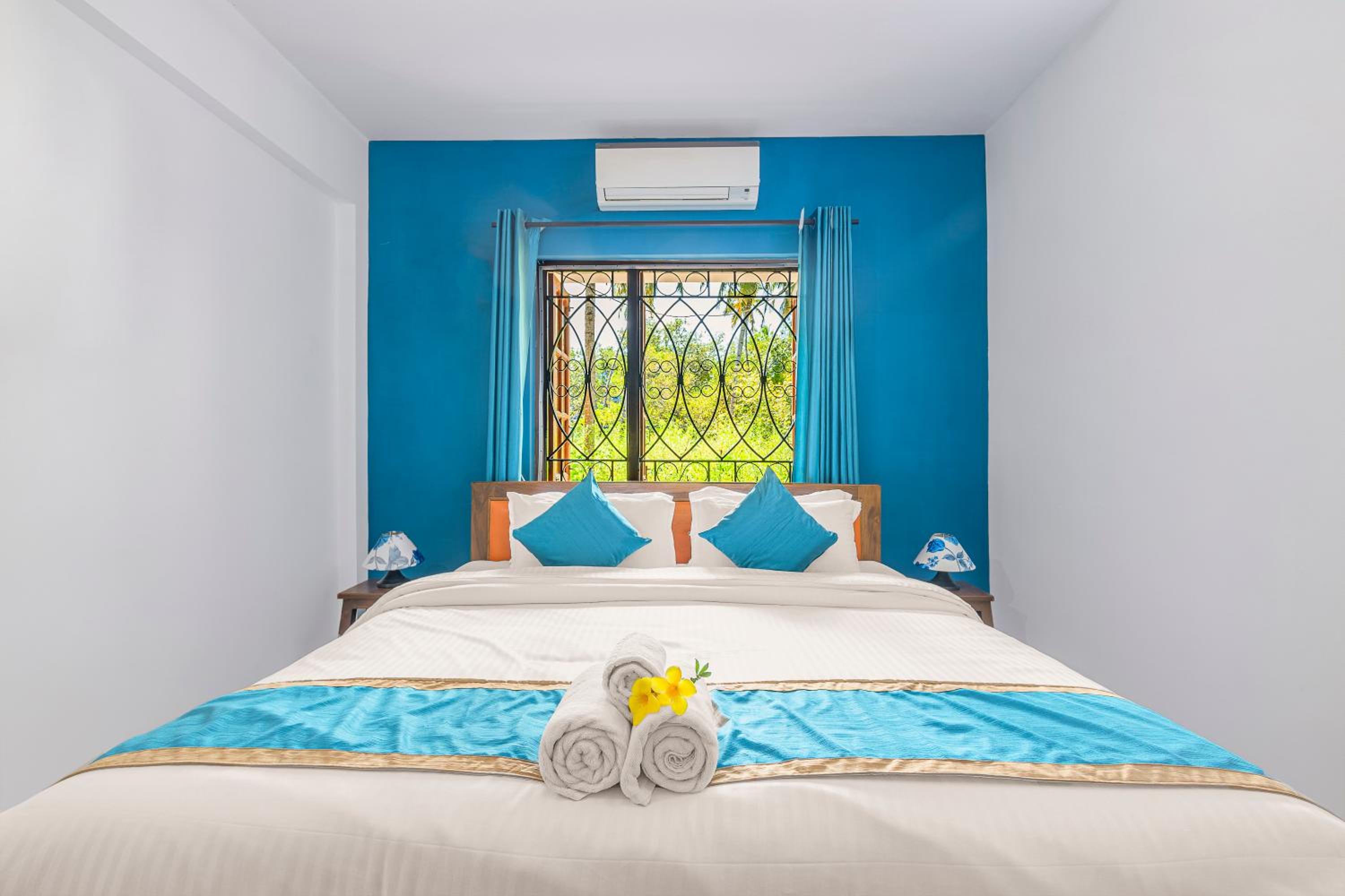 Deluxe Double Room - Photo 11