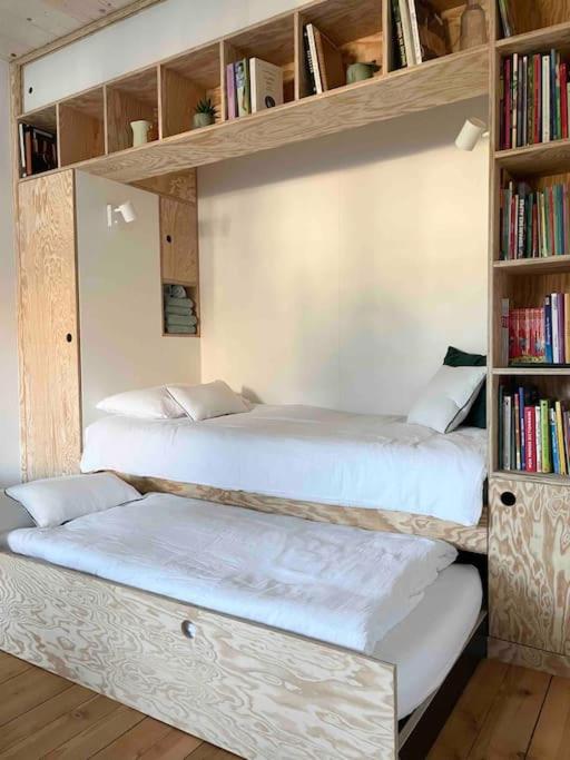 One-Bedroom Apartment with Garden View photo 1