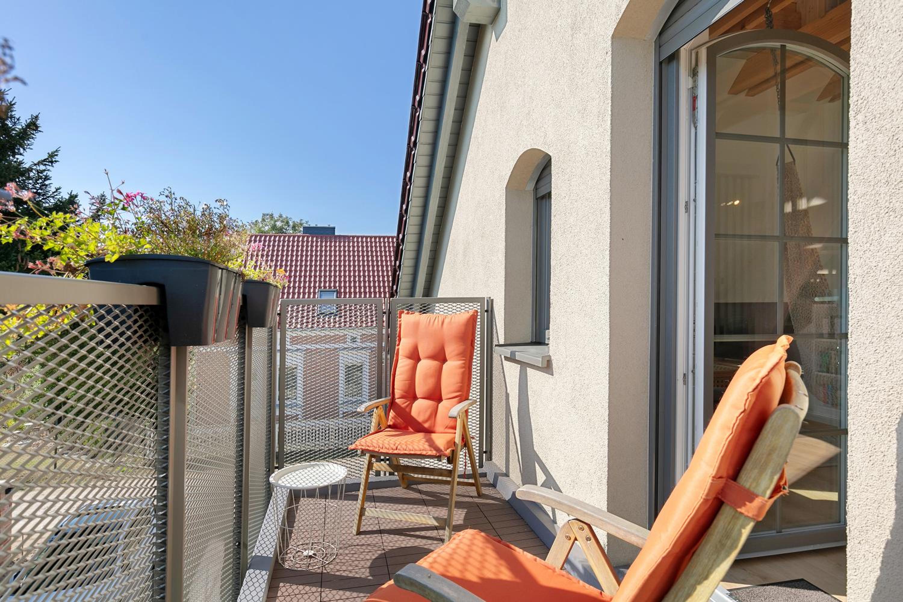 Two-Bedroom Deluxe Apartment with Garden View photo 2