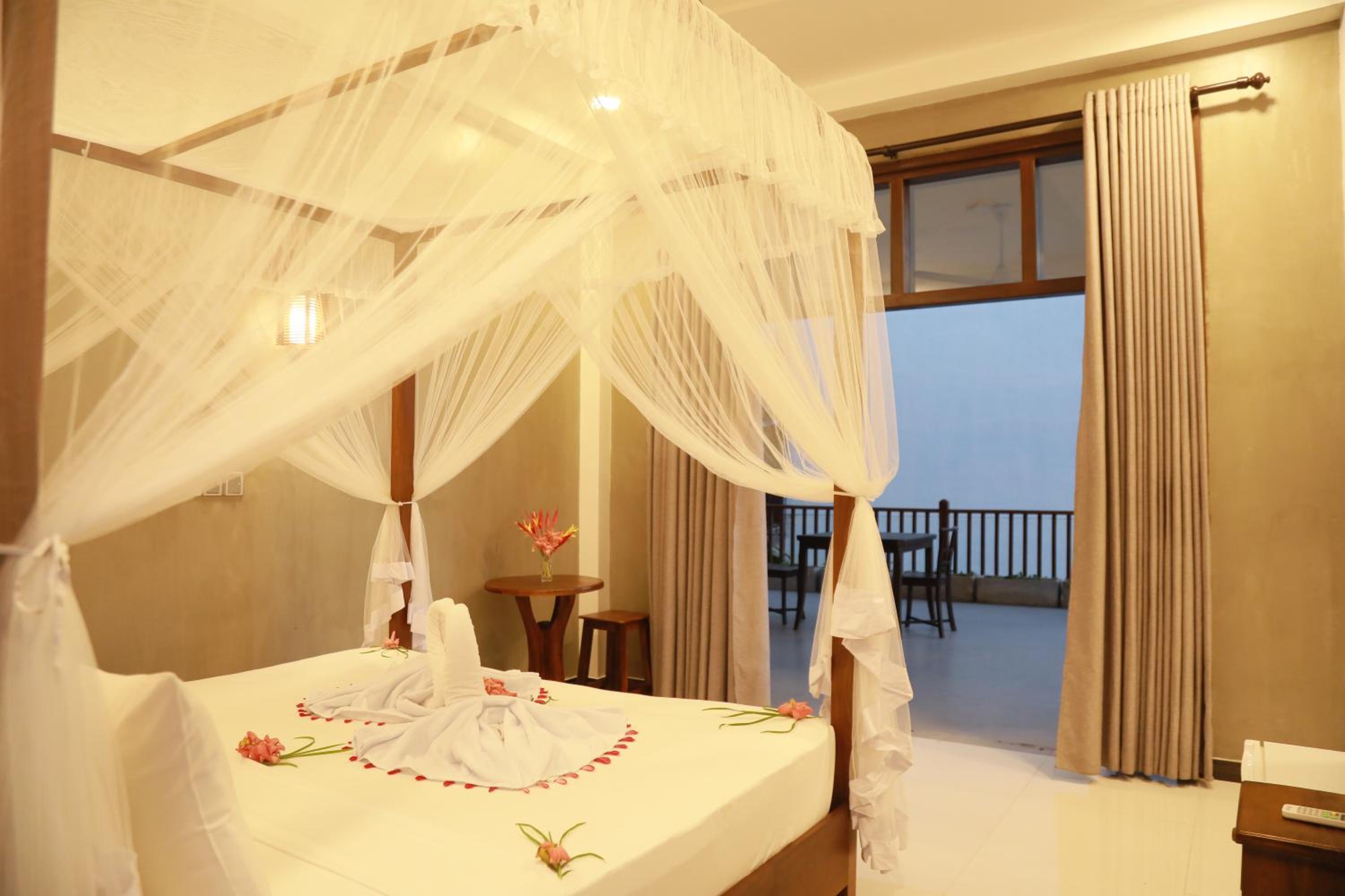 King Room with Balcony photo 3