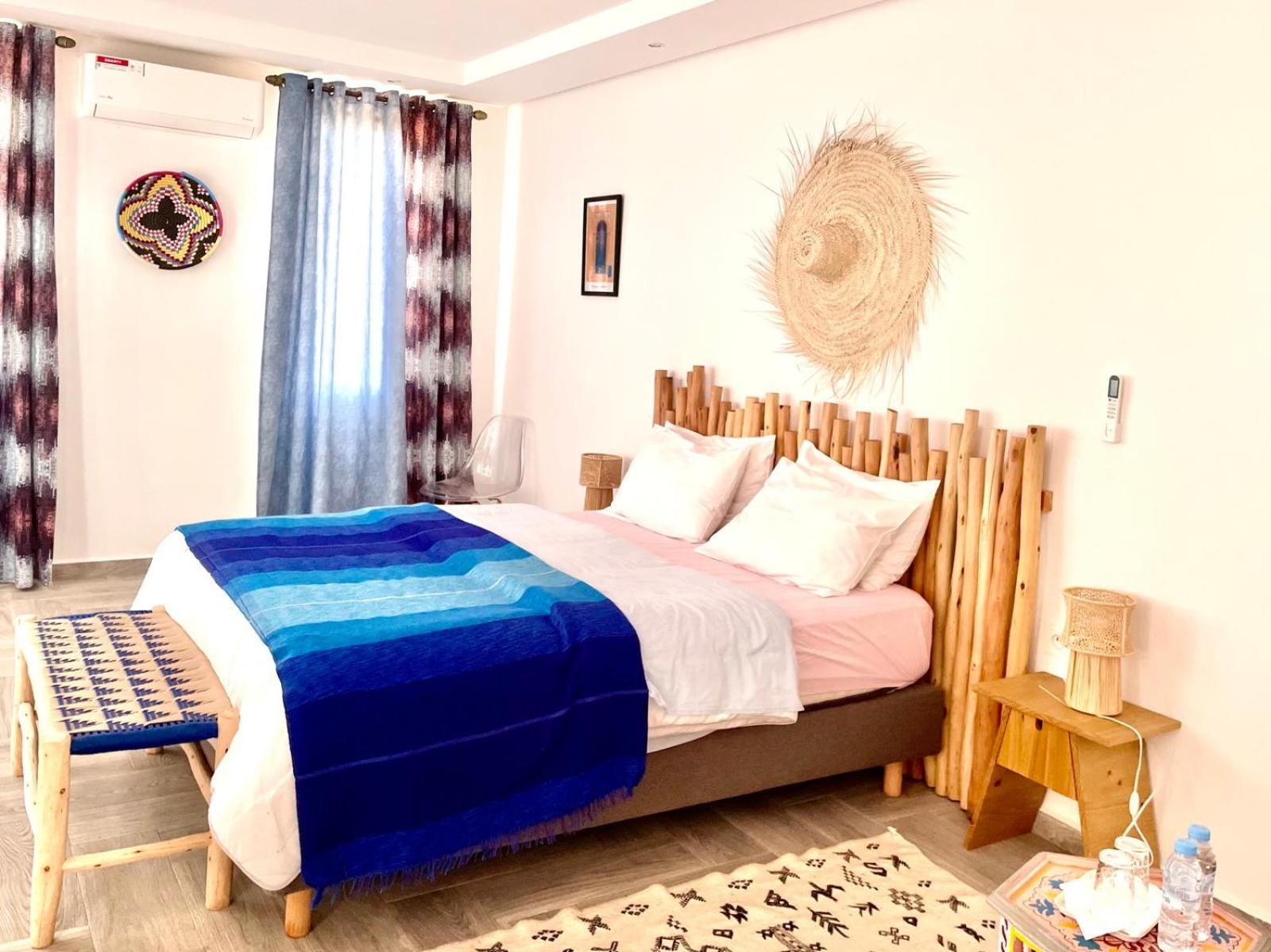 Standard King Room photo 2