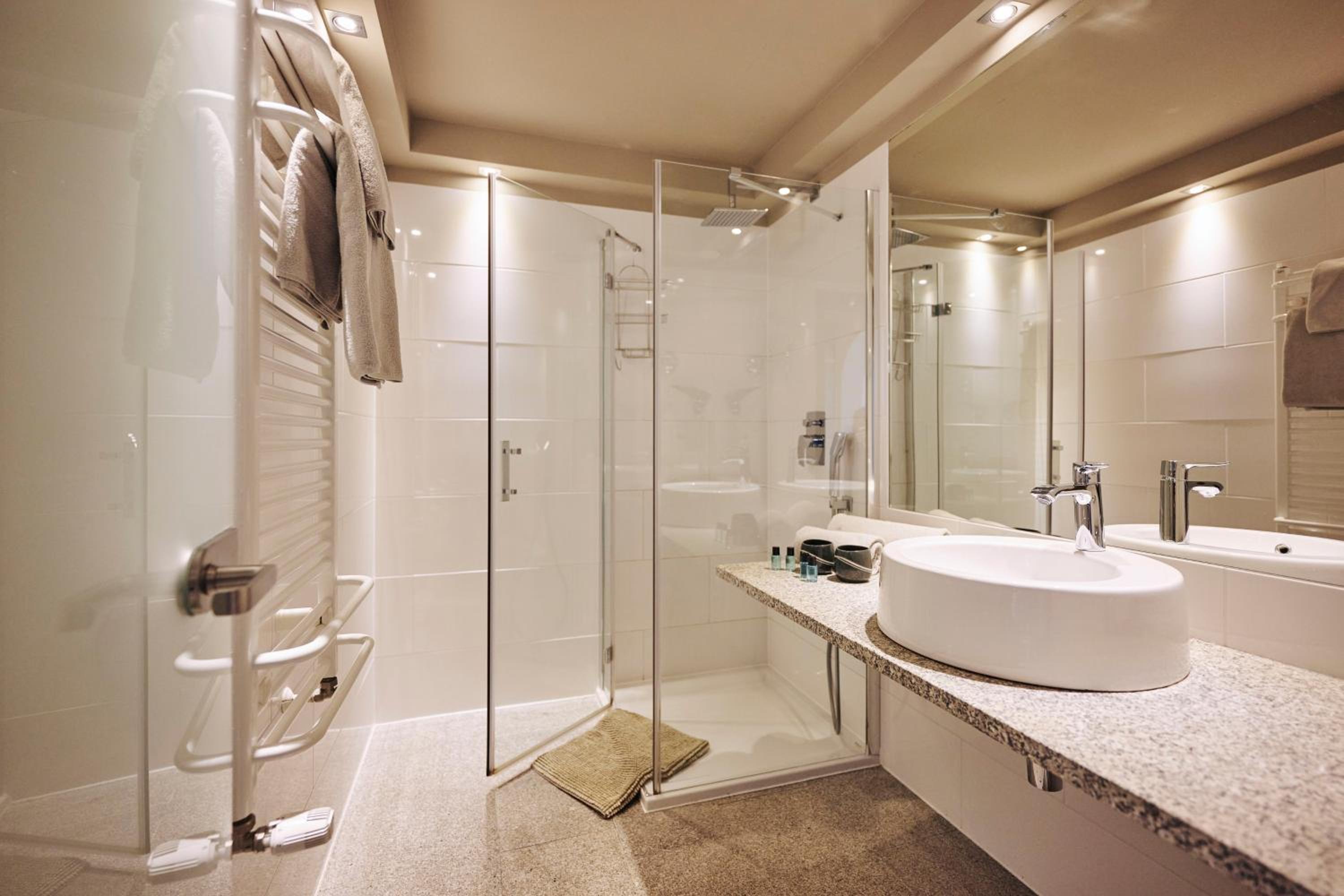 Double or Twin Room photo 2