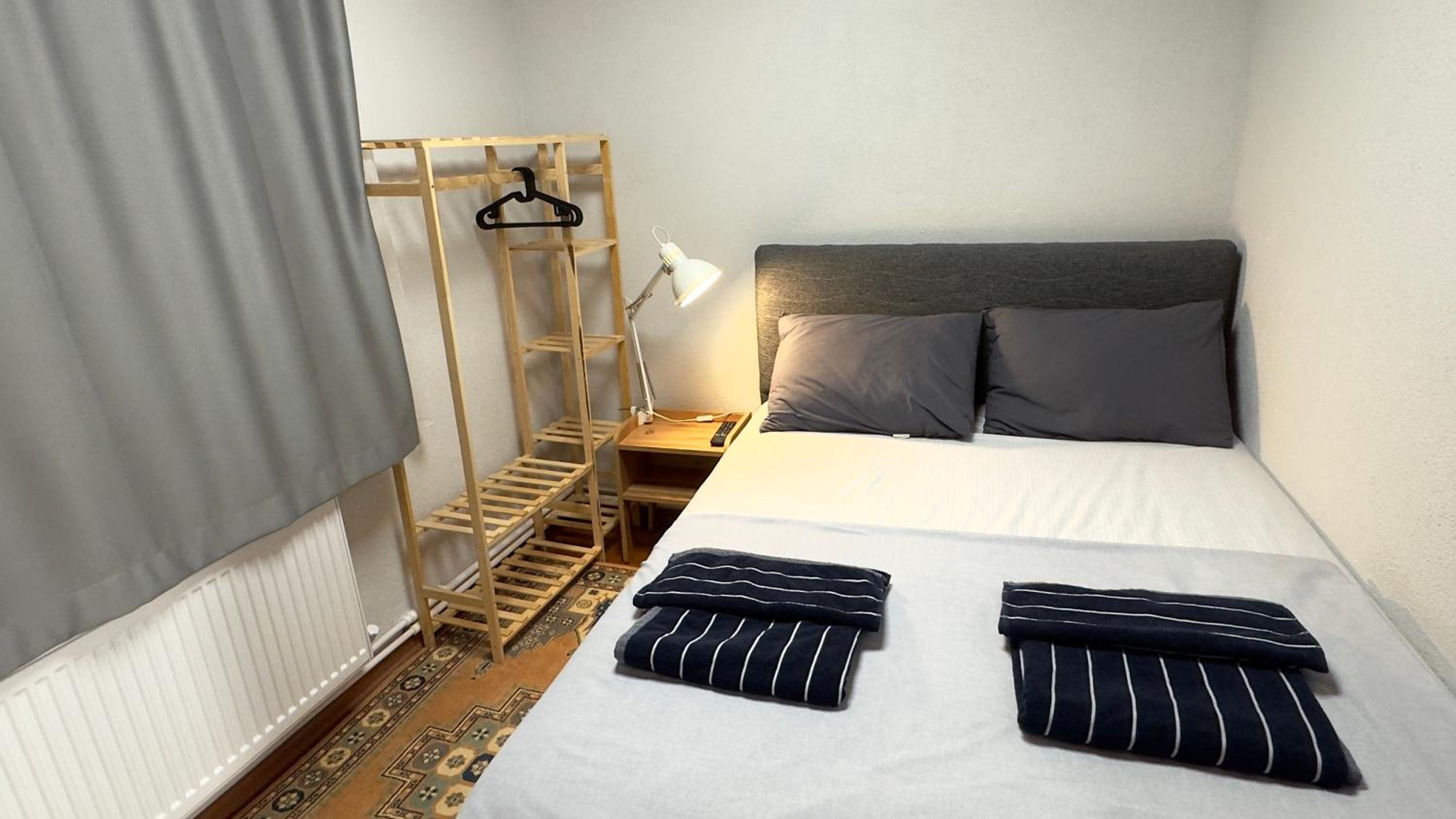 Three-Bedroom House photo 3