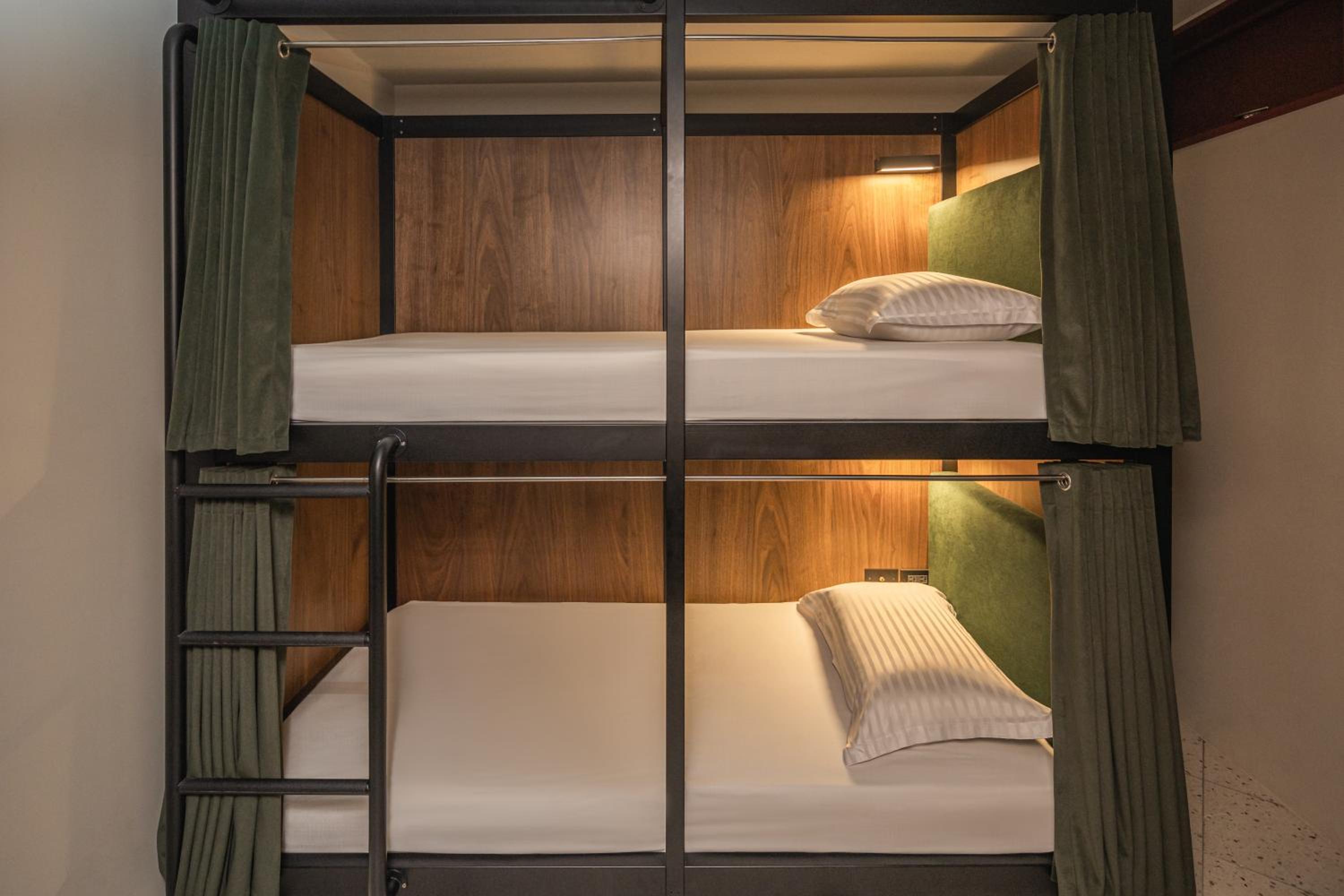 Mixed Dormitory Room