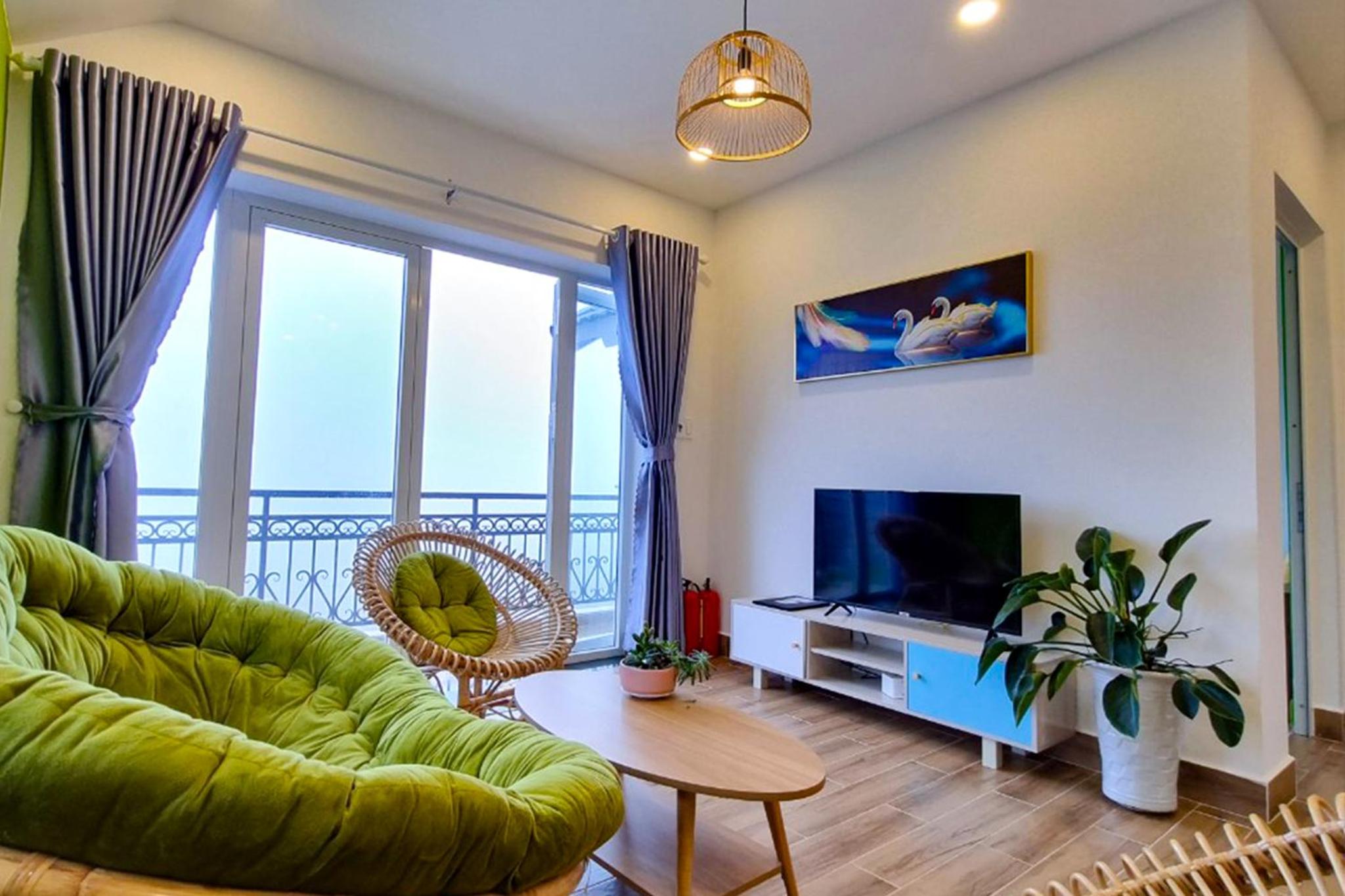 Two-Bedroom Apartment with Mountain View