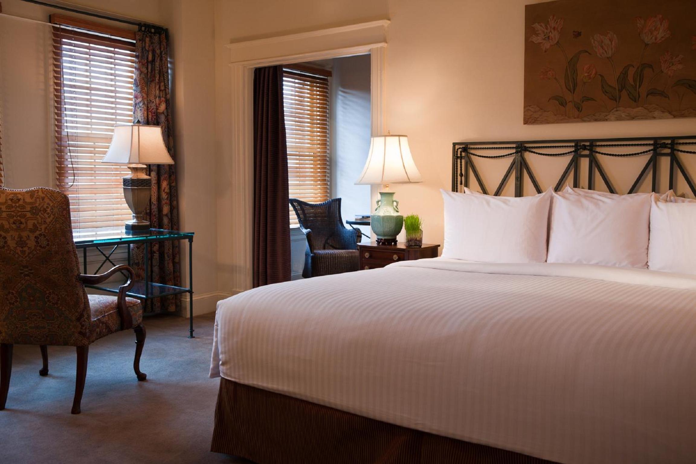 King Suite - Photo 3