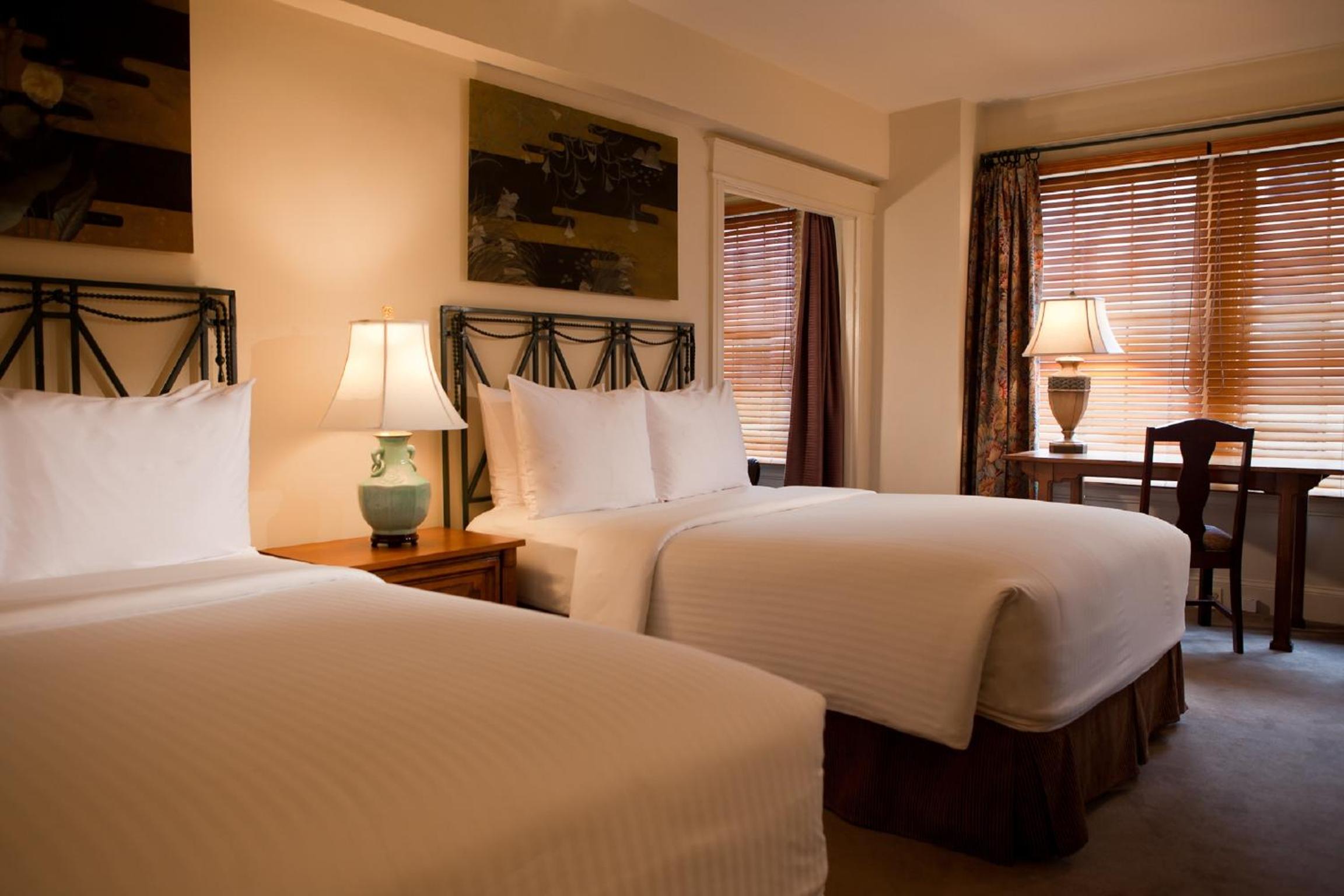 Deluxe Double Room - Photo 10