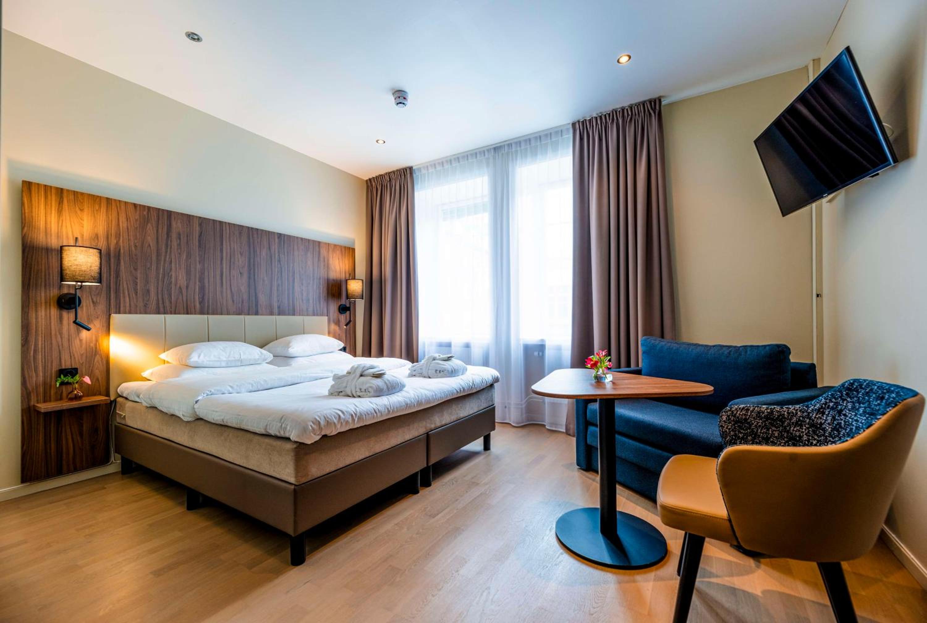 Superior King Room with Sofa Bed