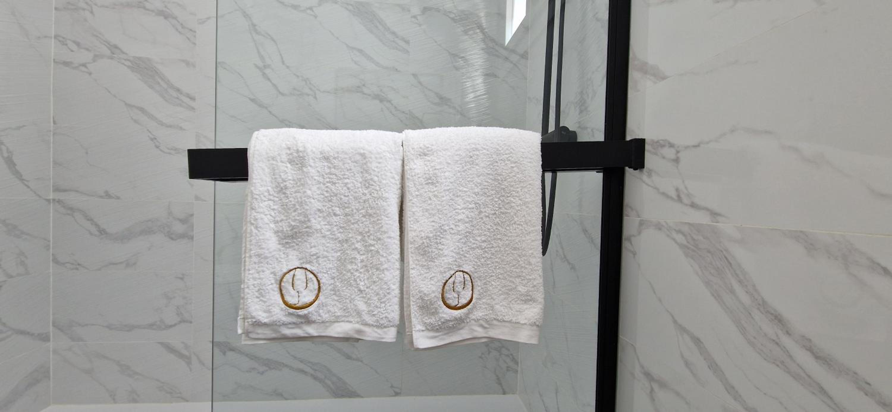 Standard Double Suite photo 3
