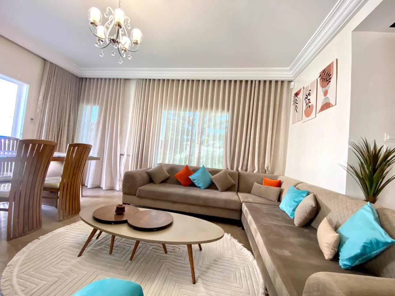 Three-Bedroom House photo 1