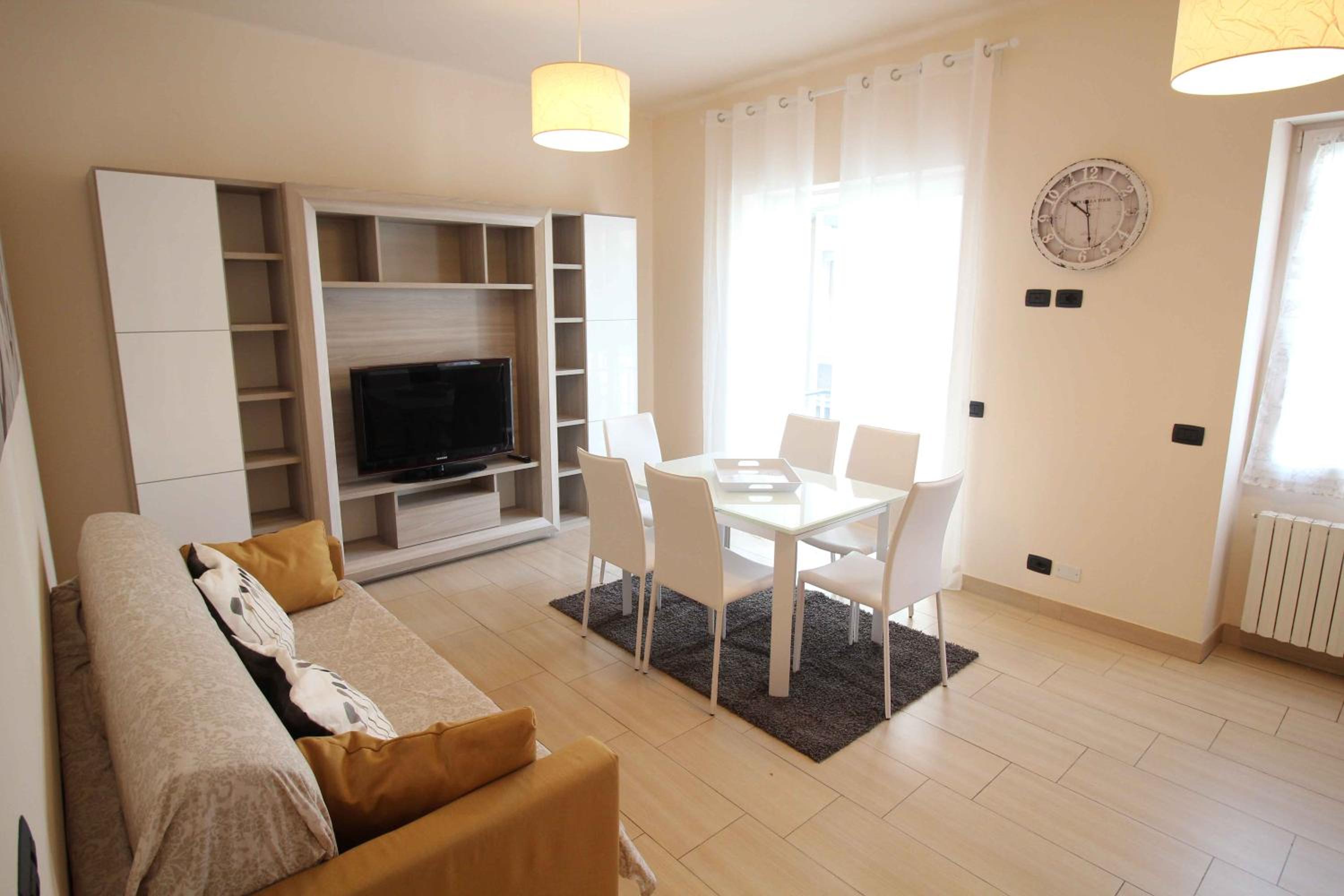 Two-Bedroom Apartment with Balcony photo 1