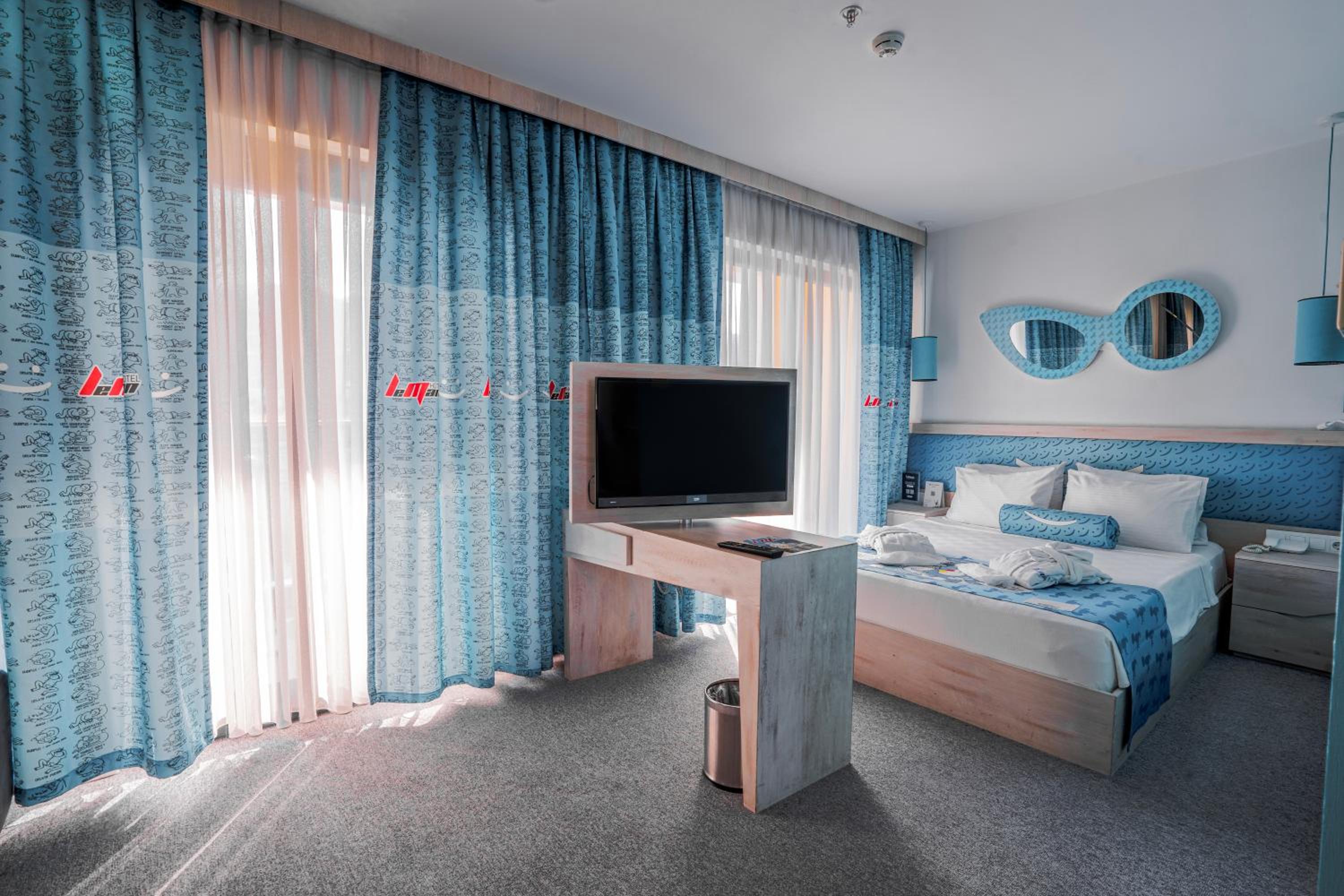 Standard Double or Twin Room photo 1