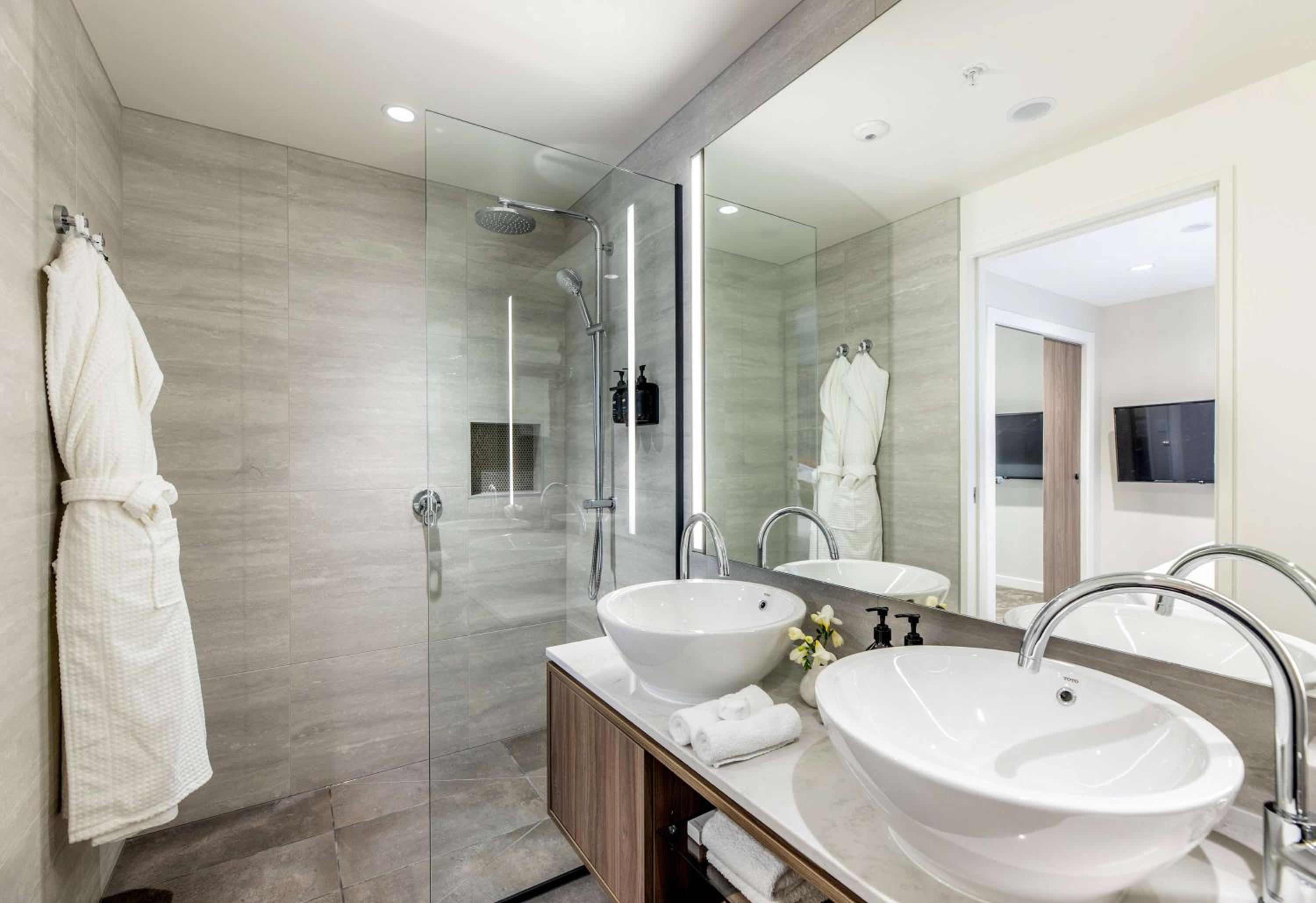Premium Apartment - Photo 4