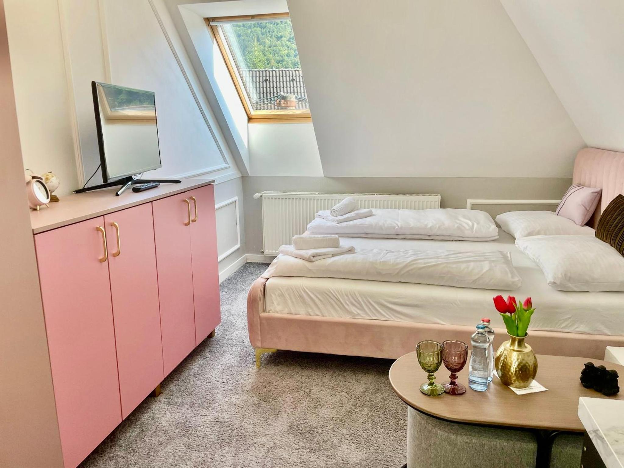 Double Room with Extra Bed photo 3