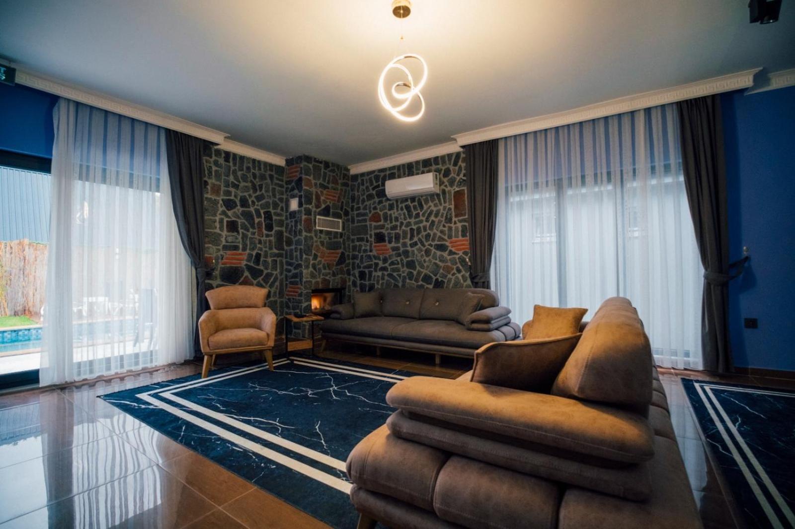 Deluxe Villa photo 1
