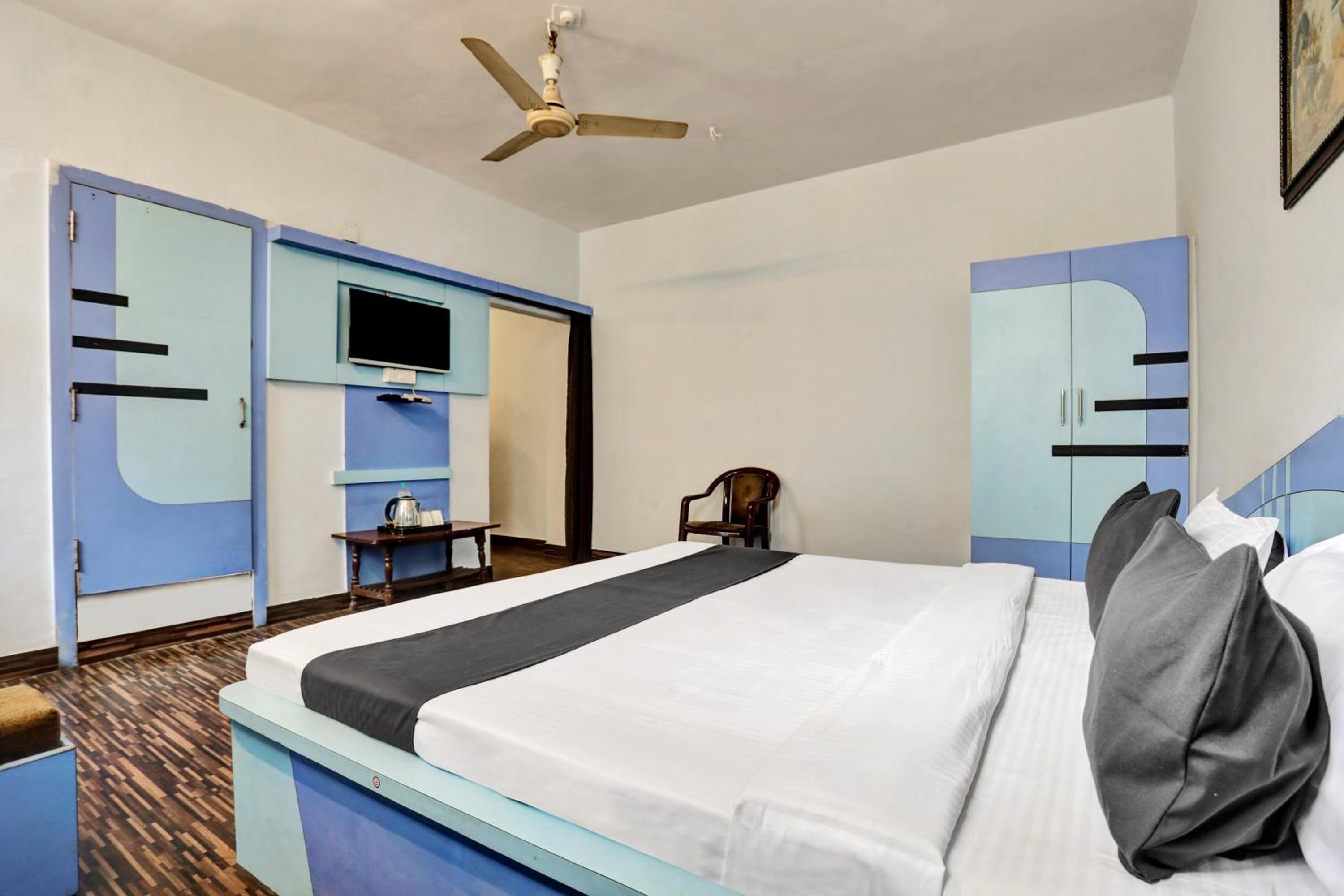 Classic Triple Room photo 1