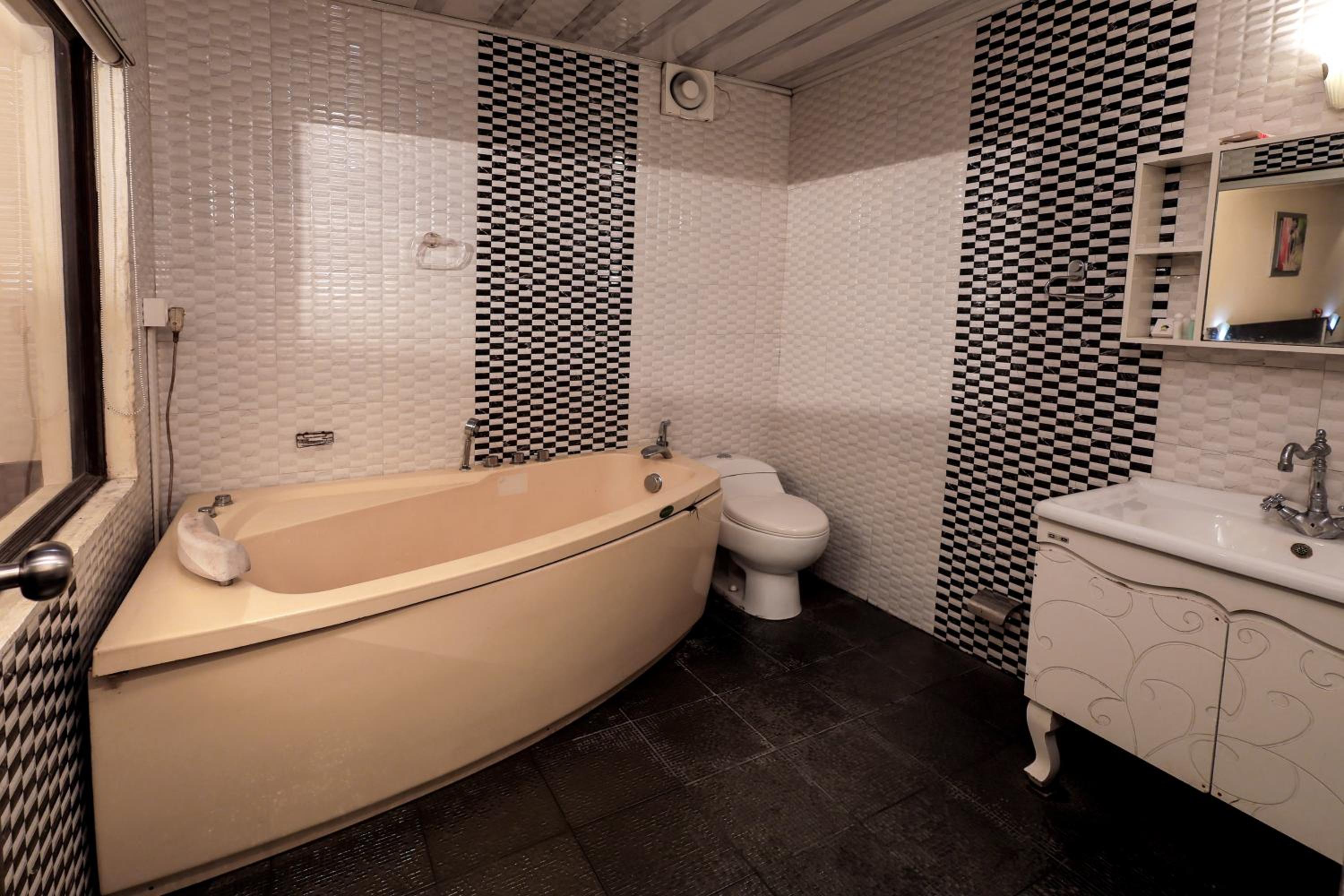 Superior King Room photo 3