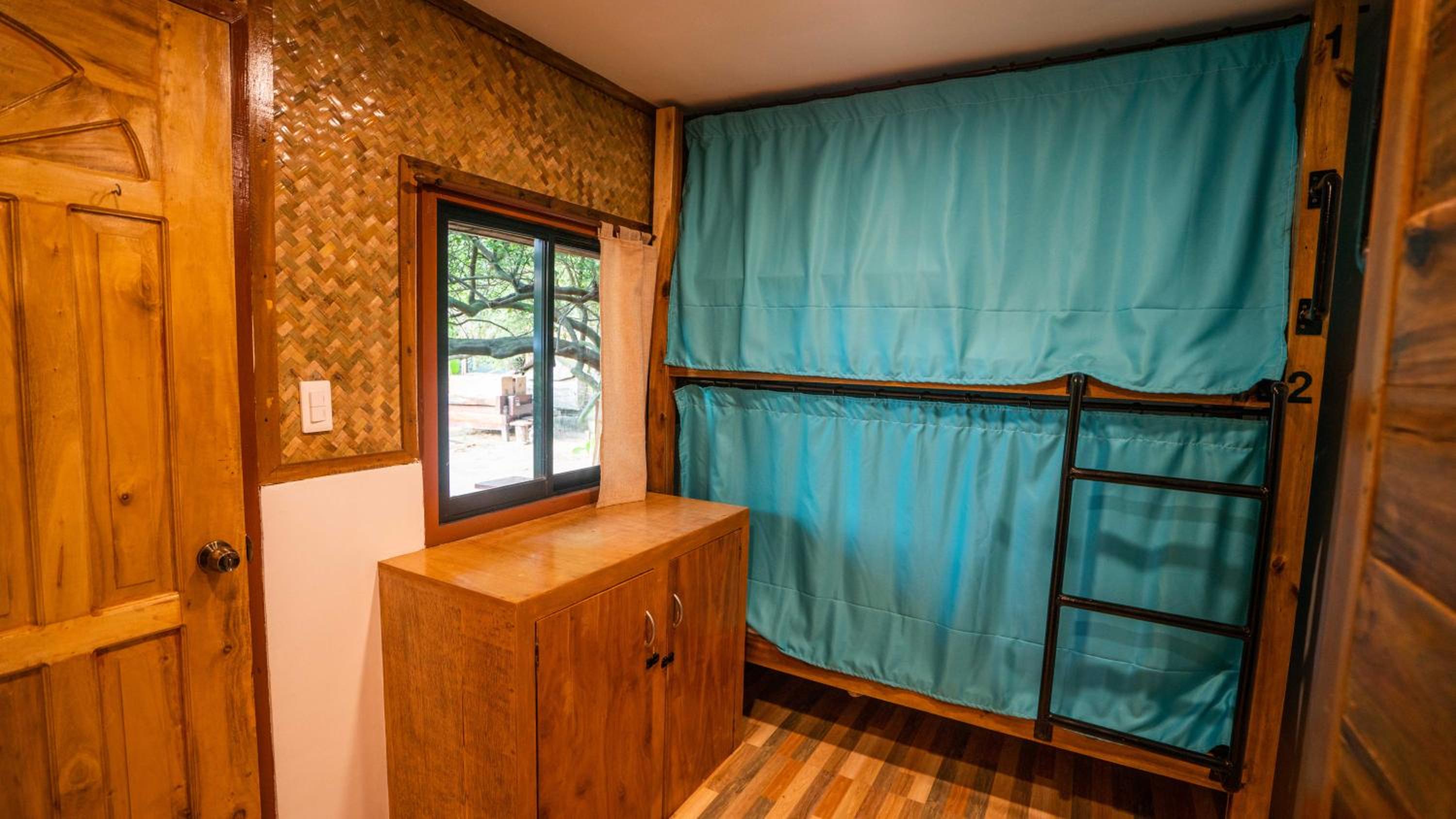 Bed in 4-Bed Mixed Dormitory Room