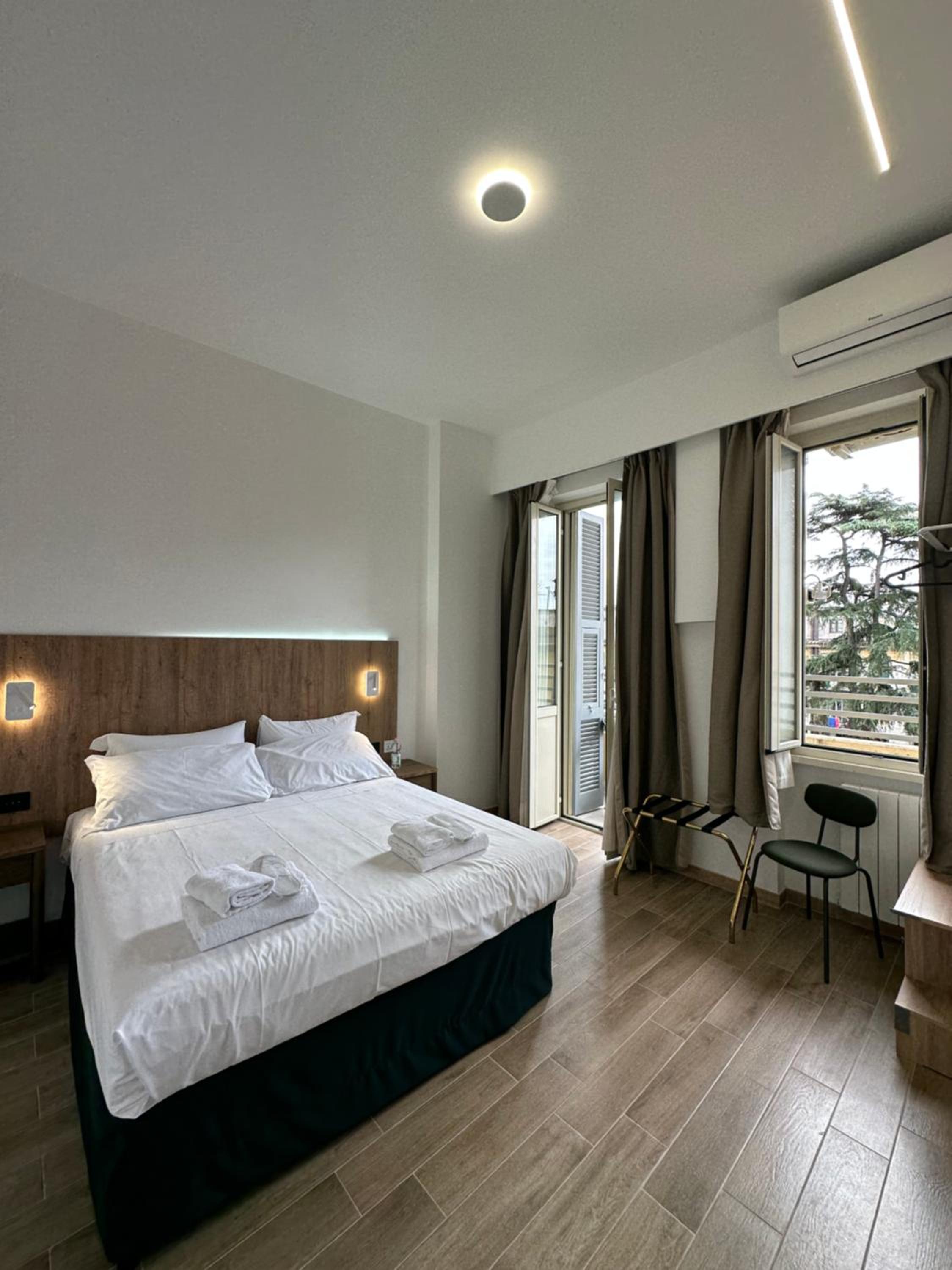 Deluxe Double Room with Balcony