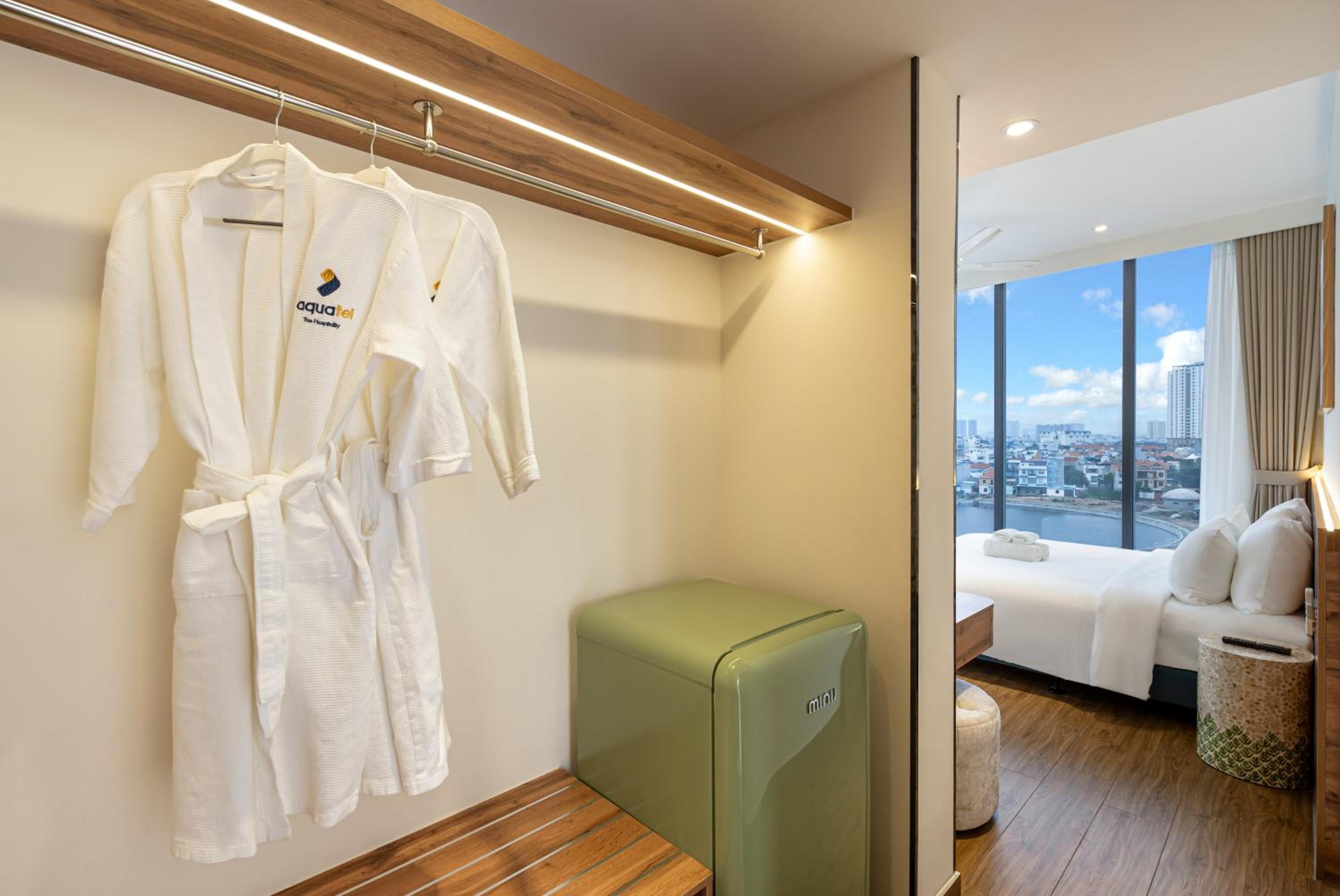 King Room with Mountain View - Photo 5