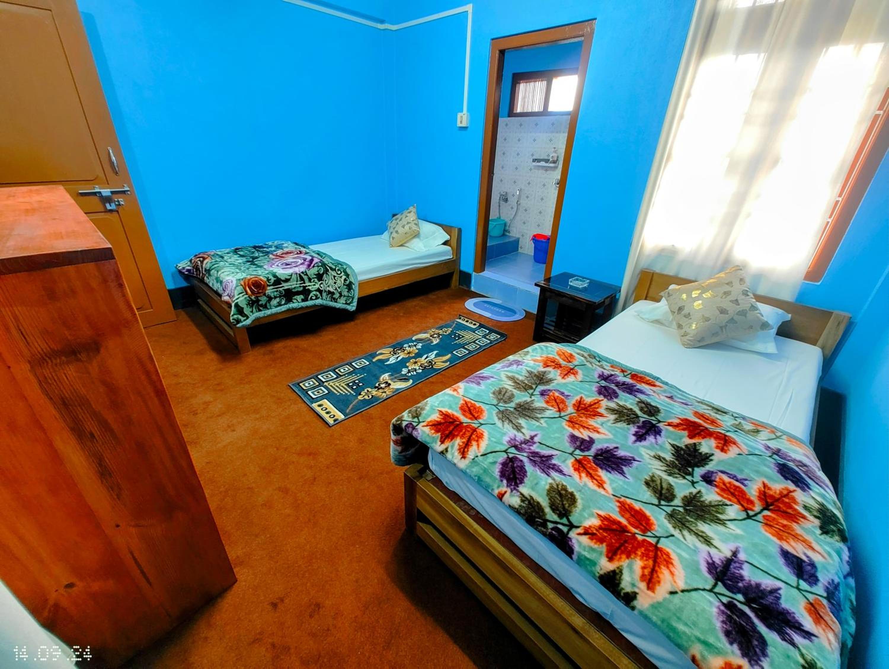 Deluxe Twin Room photo 2